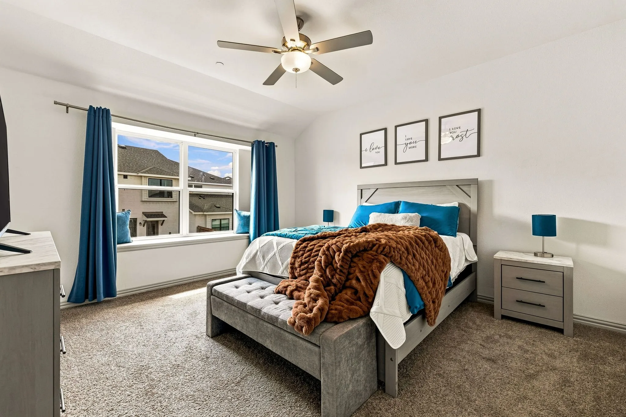Townhouse For Sale in Denton County , 1126 Bowie Drive, Lewisville, Texas 75077, 3 Bedroom, 3 Bathroom, 2 Garage spaces, 1,770 Sqft, built in 2022, mls#21370013, Real Estate Agent in Lewisville, Homes For Sale in Denton county, Homes For Sale in Lewisville, Realtor in Lewisville Texas, Real Estate Brokerage Independent Realty Texas, Luminita Cordes Realtor