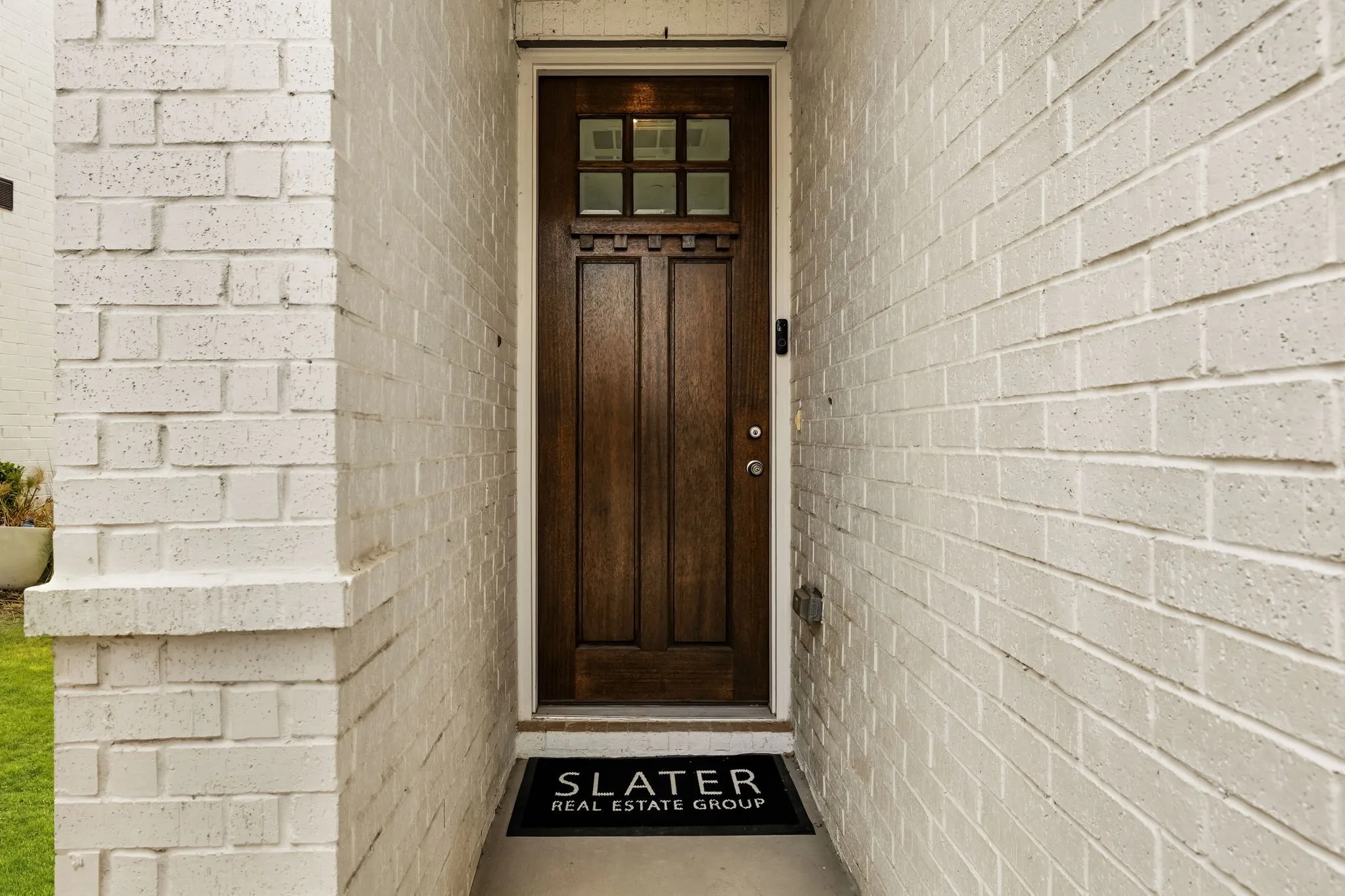 Townhouse For Sale in Denton County , 1126 Bowie Drive, Lewisville, Texas 75077, 3 Bedroom, 3 Bathroom, 2 Garage spaces, 1,770 Sqft, built in 2022, mls#21370013, Real Estate Agent in Lewisville, Homes For Sale in Denton county, Homes For Sale in Lewisville, Realtor in Lewisville Texas, Real Estate Brokerage Independent Realty Texas, Luminita Cordes Realtor