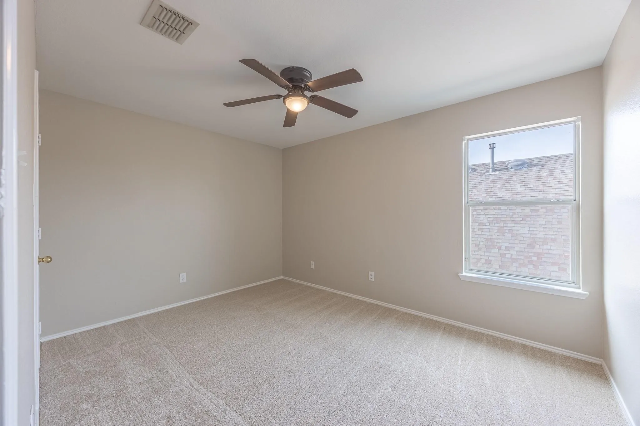 Single Family Residence For Rent in Dallas County , 9618 Glenshee, Rowlett, Texas 75089, 4 Bedroom, 3 Bathroom, 2 Garage spaces, 2,520 Sqft, built in 2004, mls#21374093, Real Estate Agent in Rowlett, Homes For Rent in Dallas county, Homes For Rent in Rowlett, Realtor in Rowlett Texas, Real Estate Brokerage Independent Realty Texas, Luminita Cordes Realtor