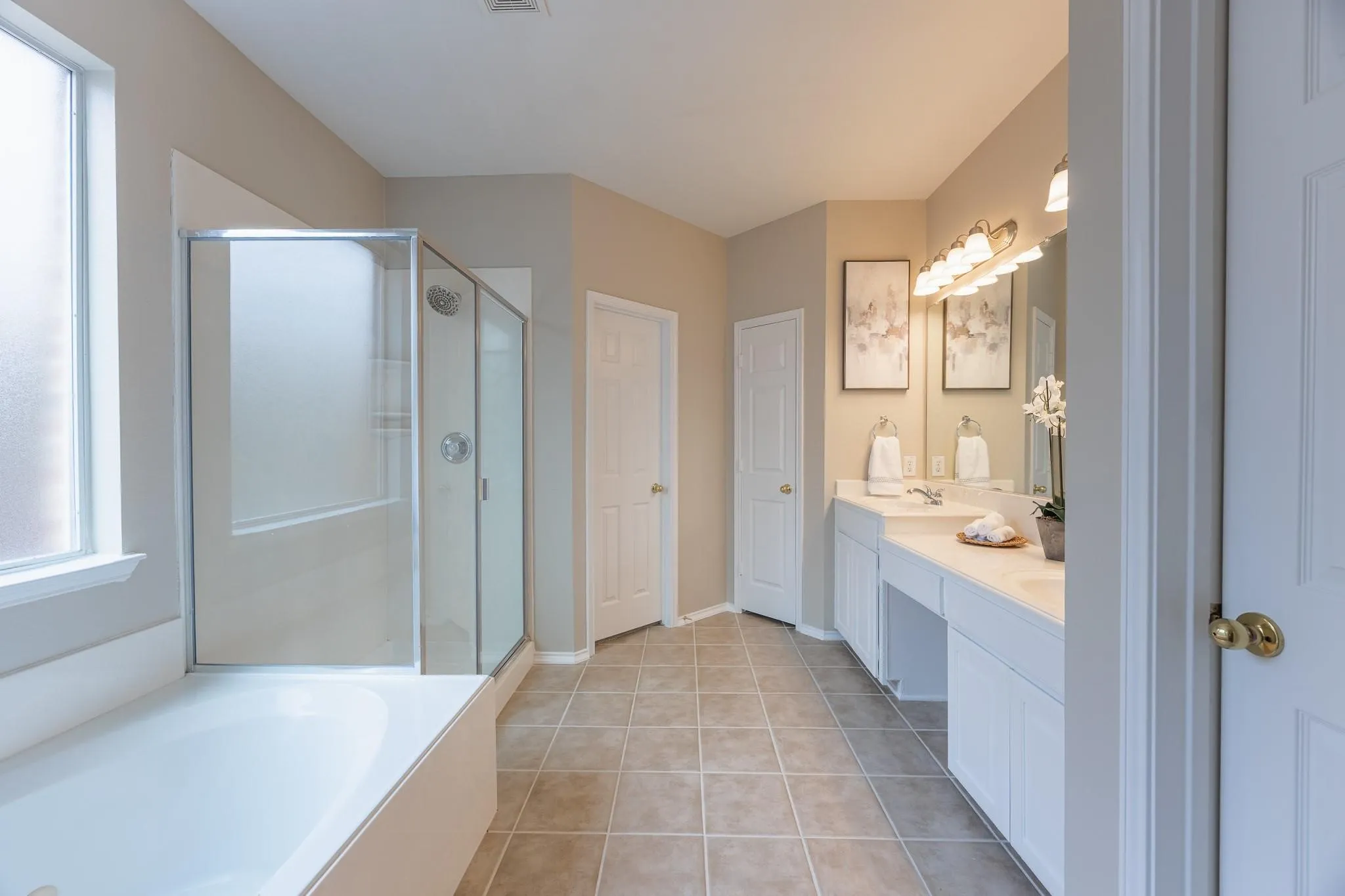 Single Family Residence For Rent in Dallas County , 9618 Glenshee, Rowlett, Texas 75089, 4 Bedroom, 3 Bathroom, 2 Garage spaces, 2,520 Sqft, built in 2004, mls#21374093, Real Estate Agent in Rowlett, Homes For Rent in Dallas county, Homes For Rent in Rowlett, Realtor in Rowlett Texas, Real Estate Brokerage Independent Realty Texas, Luminita Cordes Realtor