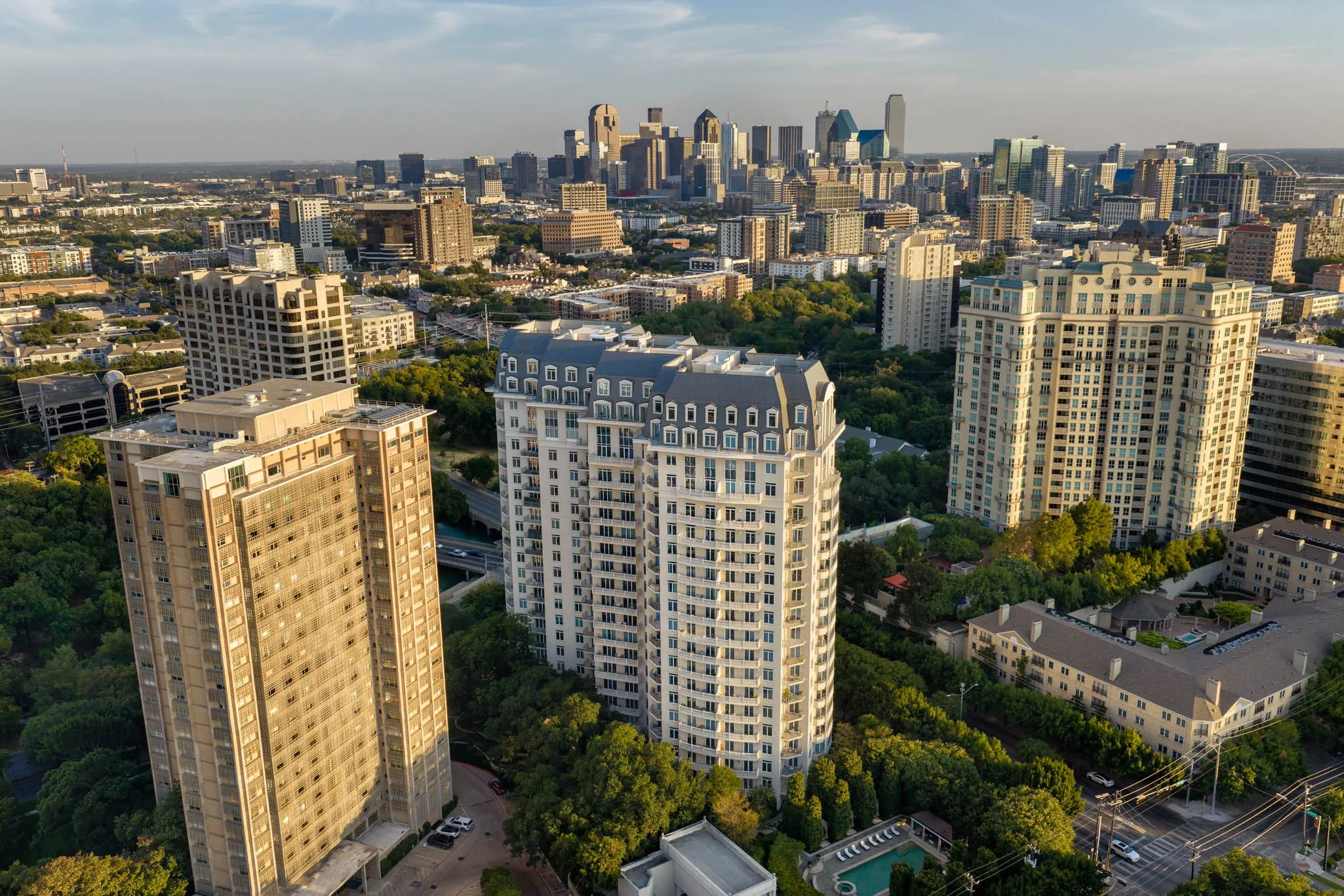 Condominium For Sale in Dallas County , 3505 Turtle Creek Boulevard 18C, Dallas, Texas 75219, 4 Bedroom, 6 Bathroom, 4 Garage spaces, 6,638 Sqft, built in 2000, mls#21369210, Real Estate Agent in Dallas, Homes For Sale in Dallas county, Homes For Sale in Dallas, Realtor in Dallas Texas, Real Estate Brokerage Independent Realty Texas, Luminita Cordes Realtor