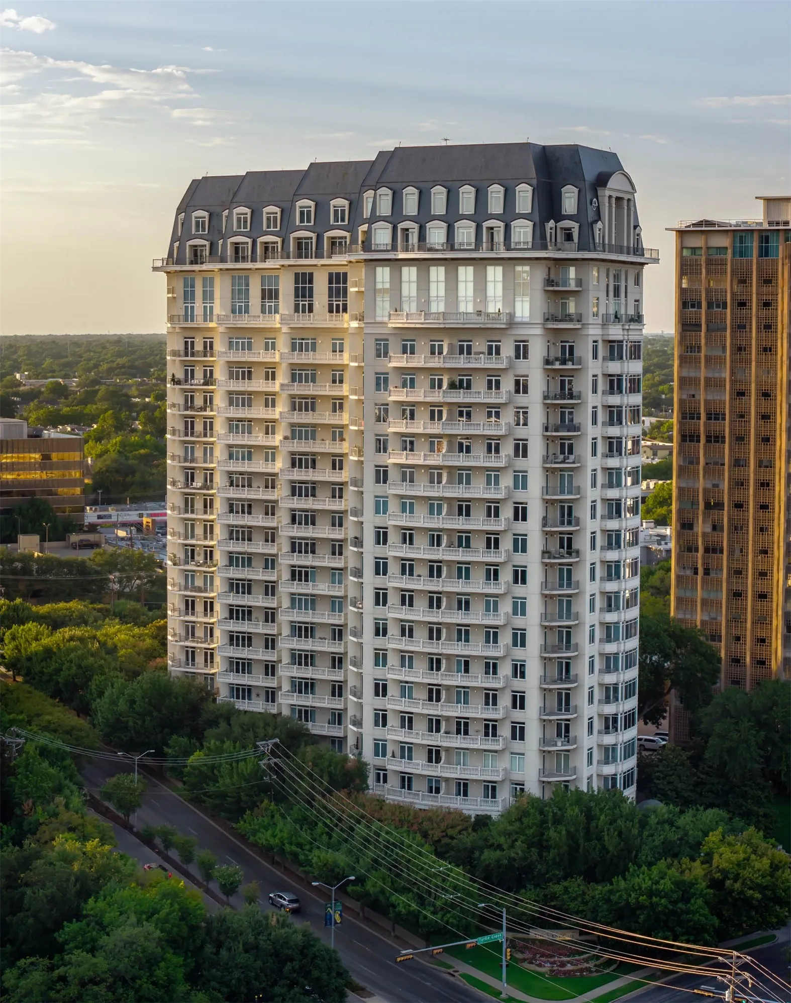 Condominium For Sale in Dallas County , 3505 Turtle Creek Boulevard 18C, Dallas, Texas 75219, 4 Bedroom, 6 Bathroom, 4 Garage spaces, 6,638 Sqft, built in 2000, mls#21369210, Real Estate Agent in Dallas, Homes For Sale in Dallas county, Homes For Sale in Dallas, Realtor in Dallas Texas, Real Estate Brokerage Independent Realty Texas, Luminita Cordes Realtor