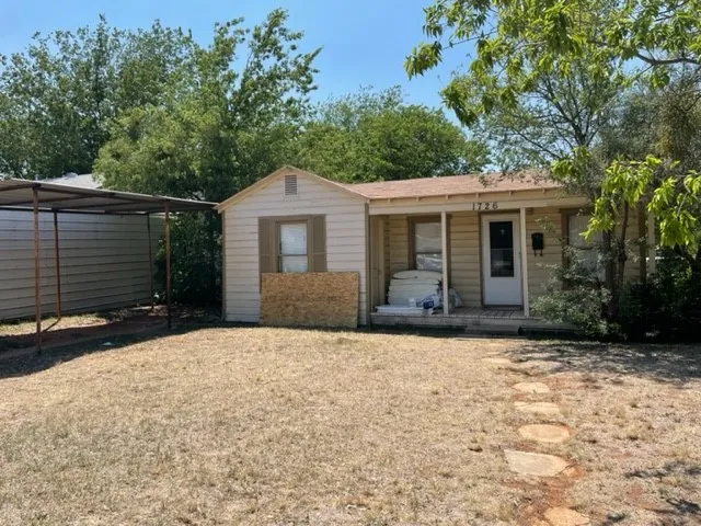 Single Family Residence For Rent in Taylor County , 1726 Marshall Street, Abilene, Texas 79605, 2 Bedroom, 1 Bathroom, Garage spaces, 720 Sqft, built in 1948, mls#21374099, Real Estate Agent in Abilene, Homes For Rent in Taylor county, Homes For Rent in Abilene, Realtor in Abilene Texas, Real Estate Brokerage Independent Realty Texas, Luminita Cordes Realtor
