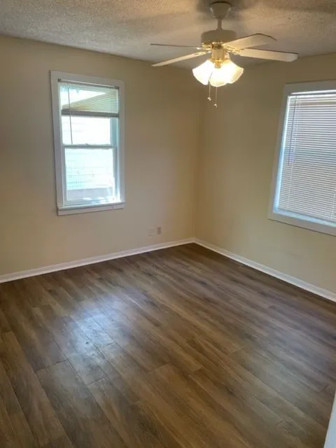 Single Family Residence For Rent in Taylor County , 1726 Marshall Street, Abilene, Texas 79605, 2 Bedroom, 1 Bathroom, Garage spaces, 720 Sqft, built in 1948, mls#21374099, Real Estate Agent in Abilene, Homes For Rent in Taylor county, Homes For Rent in Abilene, Realtor in Abilene Texas, Real Estate Brokerage Independent Realty Texas, Luminita Cordes Realtor