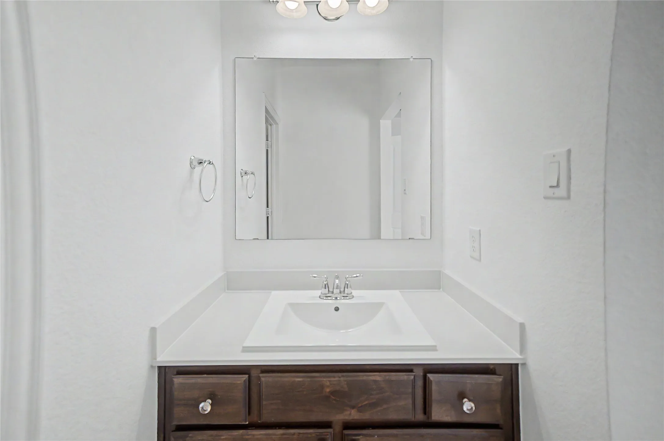 Single Family Residence For Rent in Collin County , 8301 Barnbougle Dunes Drive, Mc Kinney, Texas 75070, 4 Bedroom, 4 Bathroom, 2 Garage spaces, 3,356 Sqft, built in 2021, mls#21374116, Real Estate Agent in Mc Kinney, Homes For Rent in Collin county, Homes For Rent in Mc Kinney, Realtor in Mc Kinney Texas, Real Estate Brokerage Independent Realty Texas, Luminita Cordes Realtor