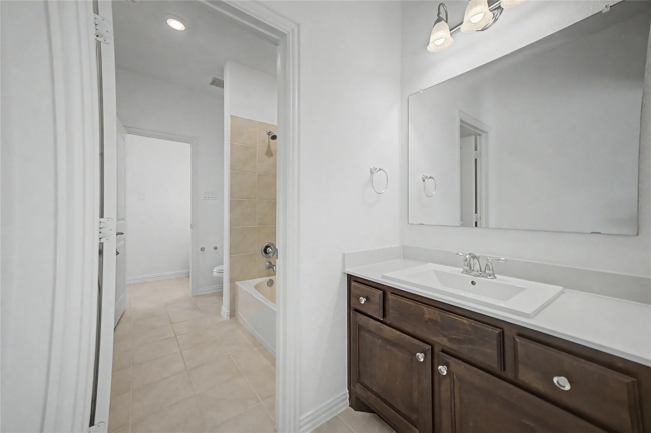 Single Family Residence For Rent in Collin County , 8301 Barnbougle Dunes Drive, Mc Kinney, Texas 75070, 4 Bedroom, 4 Bathroom, 2 Garage spaces, 3,356 Sqft, built in 2021, mls#21374116, Real Estate Agent in Mc Kinney, Homes For Rent in Collin county, Homes For Rent in Mc Kinney, Realtor in Mc Kinney Texas, Real Estate Brokerage Independent Realty Texas, Luminita Cordes Realtor