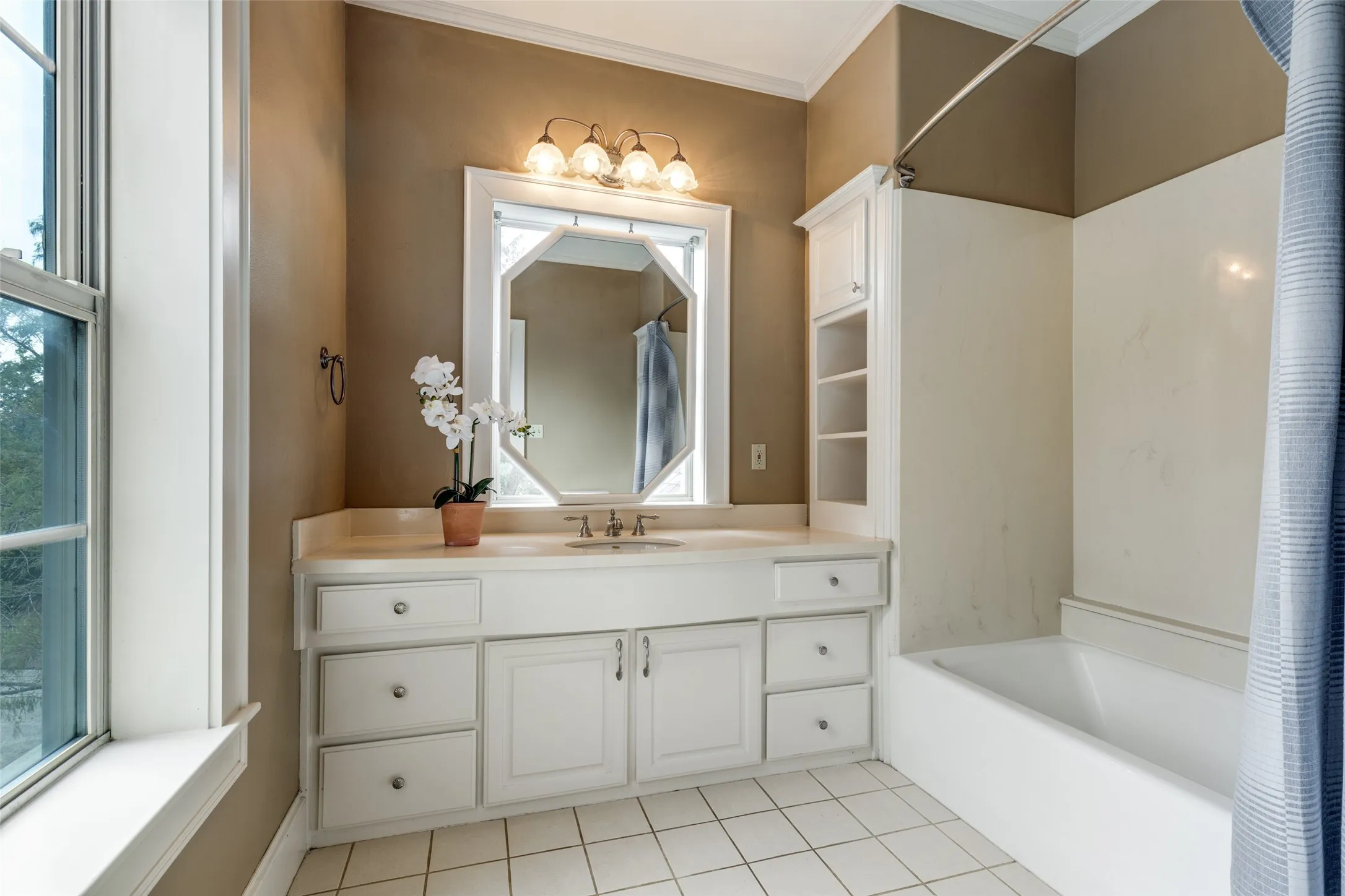 Single Family Residence For Sale in Denton County , 1833 Dr Sanders Road, Cross Roads, Texas 76227, 5 Bedroom, 4 Bathroom, 2 Garage spaces, 4,157 Sqft, built in 1996, mls#21373892, Real Estate Agent in Cross Roads, Homes For Sale in Denton county, Homes For Sale in Cross Roads, Realtor in Cross Roads Texas, Real Estate Brokerage Independent Realty Texas, Luminita Cordes Realtor