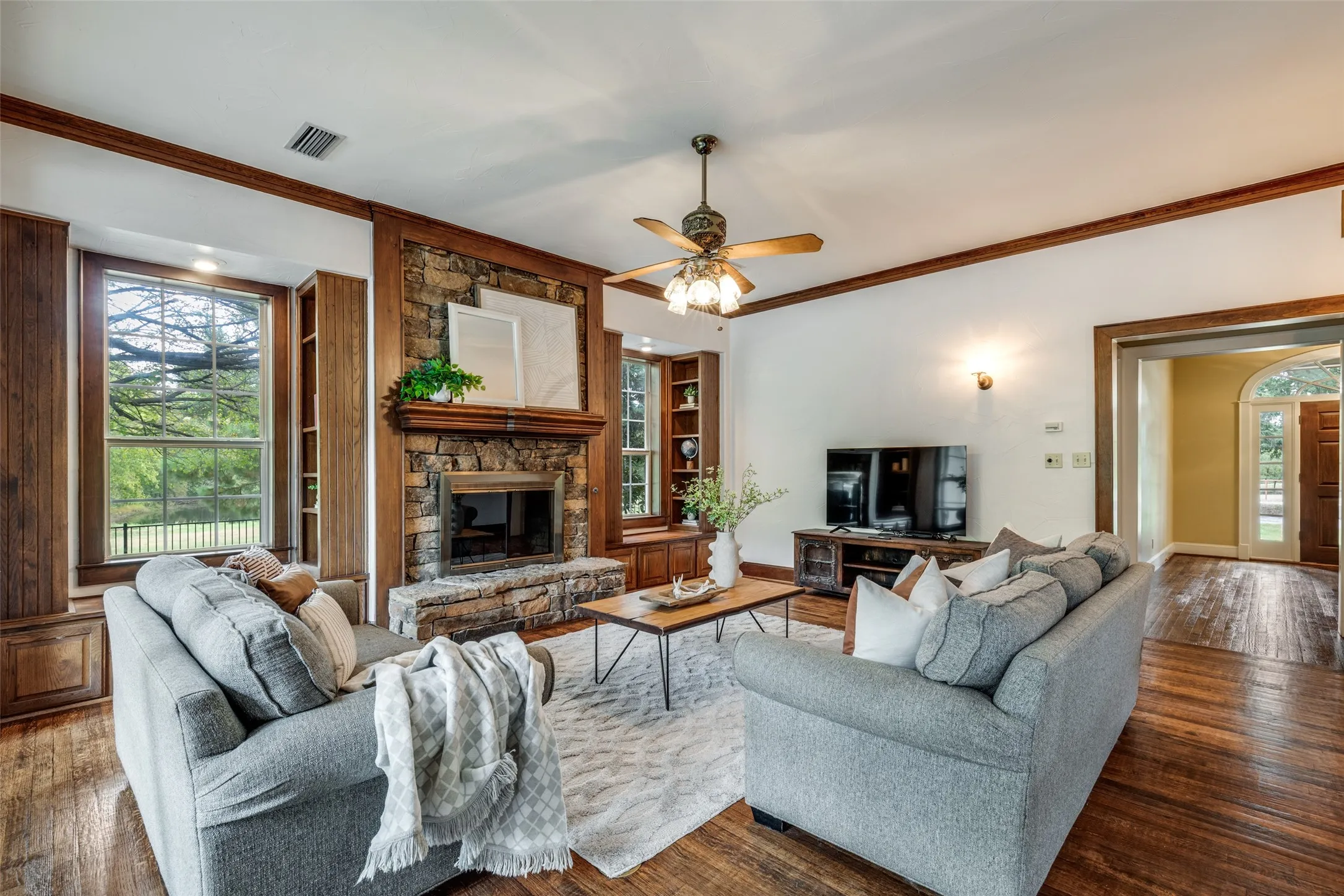 Single Family Residence For Sale in Denton County , 1833 Dr Sanders Road, Cross Roads, Texas 76227, 5 Bedroom, 4 Bathroom, 2 Garage spaces, 4,157 Sqft, built in 1996, mls#21373892, Real Estate Agent in Cross Roads, Homes For Sale in Denton county, Homes For Sale in Cross Roads, Realtor in Cross Roads Texas, Real Estate Brokerage Independent Realty Texas, Luminita Cordes Realtor