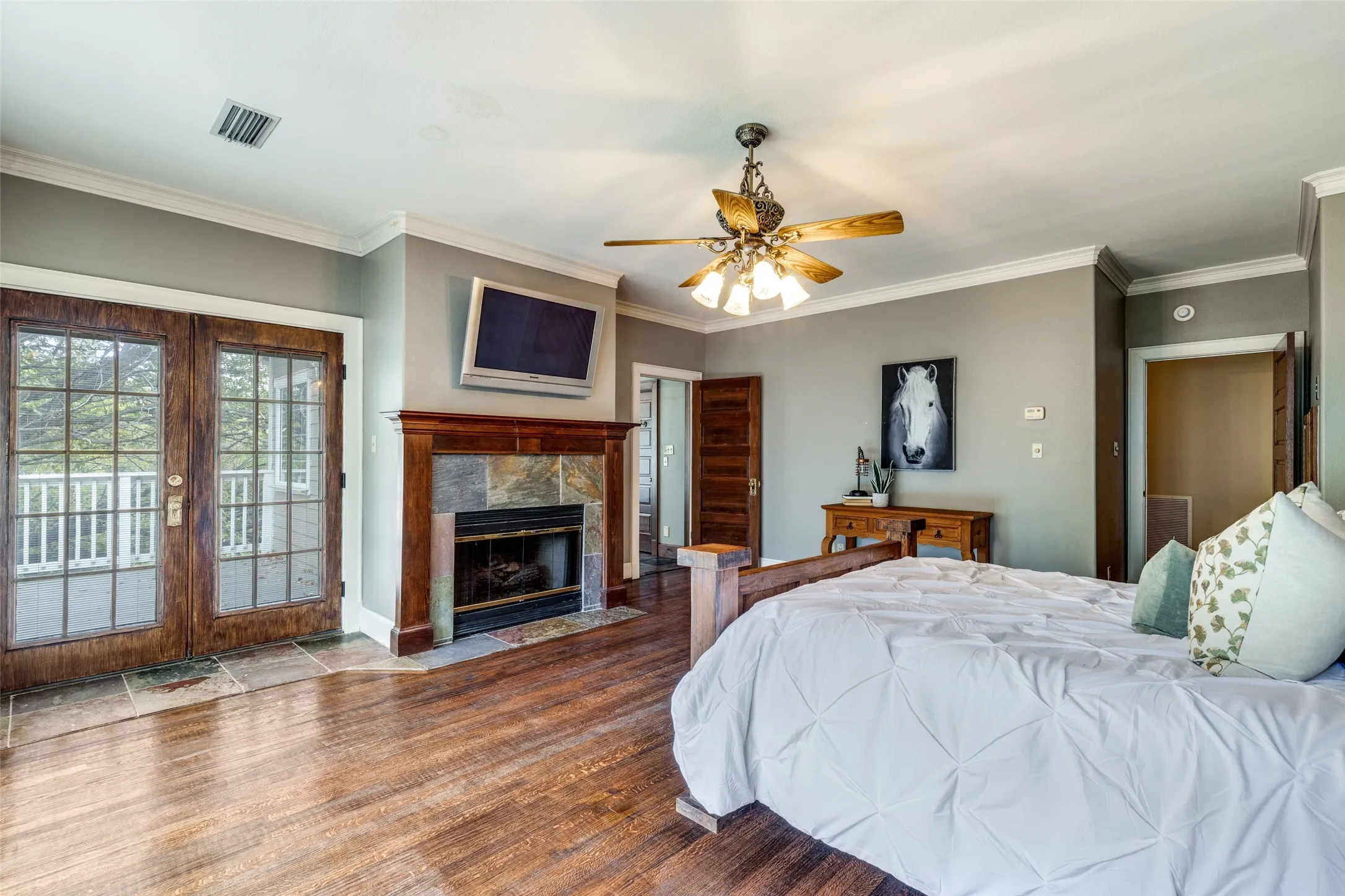 Single Family Residence For Sale in Denton County , 1833 Dr Sanders Road, Cross Roads, Texas 76227, 5 Bedroom, 4 Bathroom, 2 Garage spaces, 4,157 Sqft, built in 1996, mls#21373892, Real Estate Agent in Cross Roads, Homes For Sale in Denton county, Homes For Sale in Cross Roads, Realtor in Cross Roads Texas, Real Estate Brokerage Independent Realty Texas, Luminita Cordes Realtor