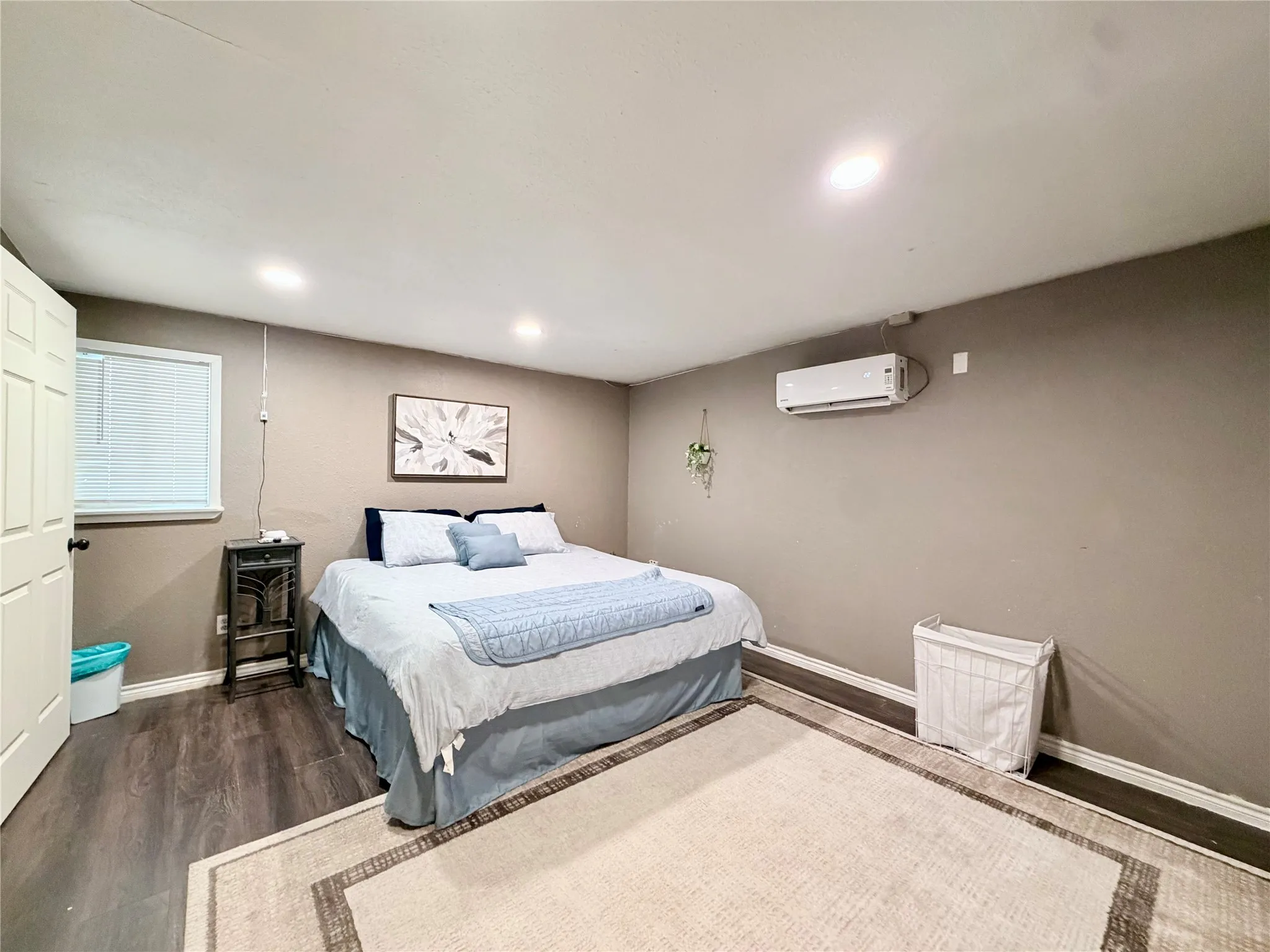 Single Family Residence For Sale in Taylor County , 3742 Trinity Lane, Abilene, Texas 79602, 3 Bedroom, 2 Bathroom, 1 Garage spaces, 1,275 Sqft, built in 1982, mls#21363575, Real Estate Agent in Abilene, Homes For Sale in Taylor county, Homes For Sale in Abilene, Realtor in Abilene Texas, Real Estate Brokerage Independent Realty Texas, Luminita Cordes Realtor