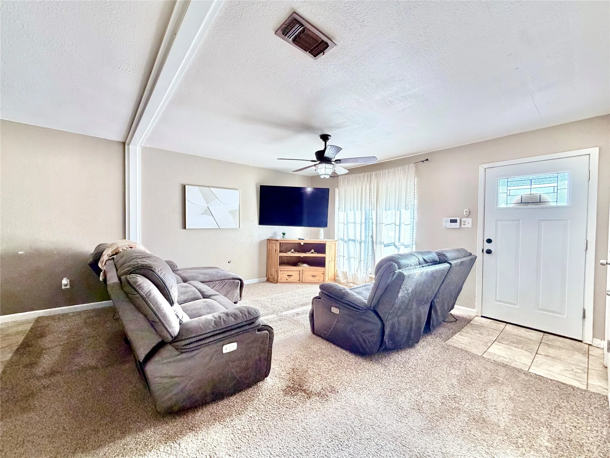 Single Family Residence For Sale in Taylor County , 3742 Trinity Lane, Abilene, Texas 79602, 3 Bedroom, 2 Bathroom, 1 Garage spaces, 1,275 Sqft, built in 1982, mls#21363575, Real Estate Agent in Abilene, Homes For Sale in Taylor county, Homes For Sale in Abilene, Realtor in Abilene Texas, Real Estate Brokerage Independent Realty Texas, Luminita Cordes Realtor