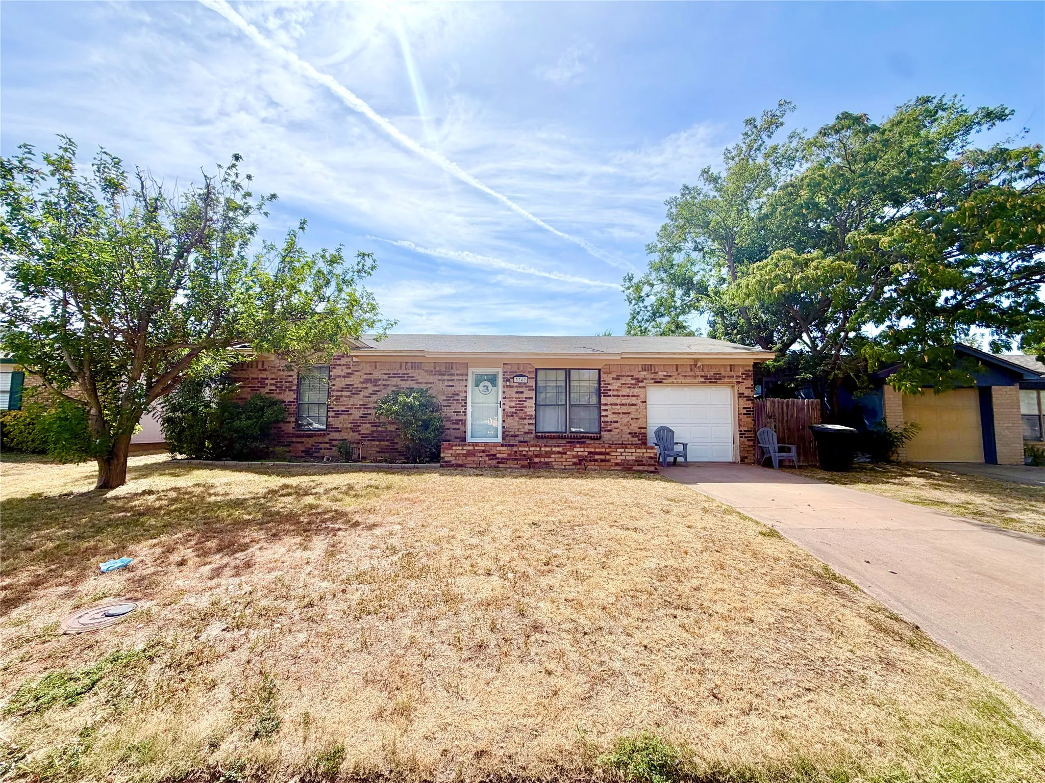 Single Family Residence For Sale in Taylor County , 3742 Trinity Lane, Abilene, Texas 79602, 3 Bedroom, 2 Bathroom, 1 Garage spaces, 1,275 Sqft, built in 1982, mls#21363575, Real Estate Agent in Abilene, Homes For Sale in Taylor county, Homes For Sale in Abilene, Realtor in Abilene Texas, Real Estate Brokerage Independent Realty Texas, Luminita Cordes Realtor