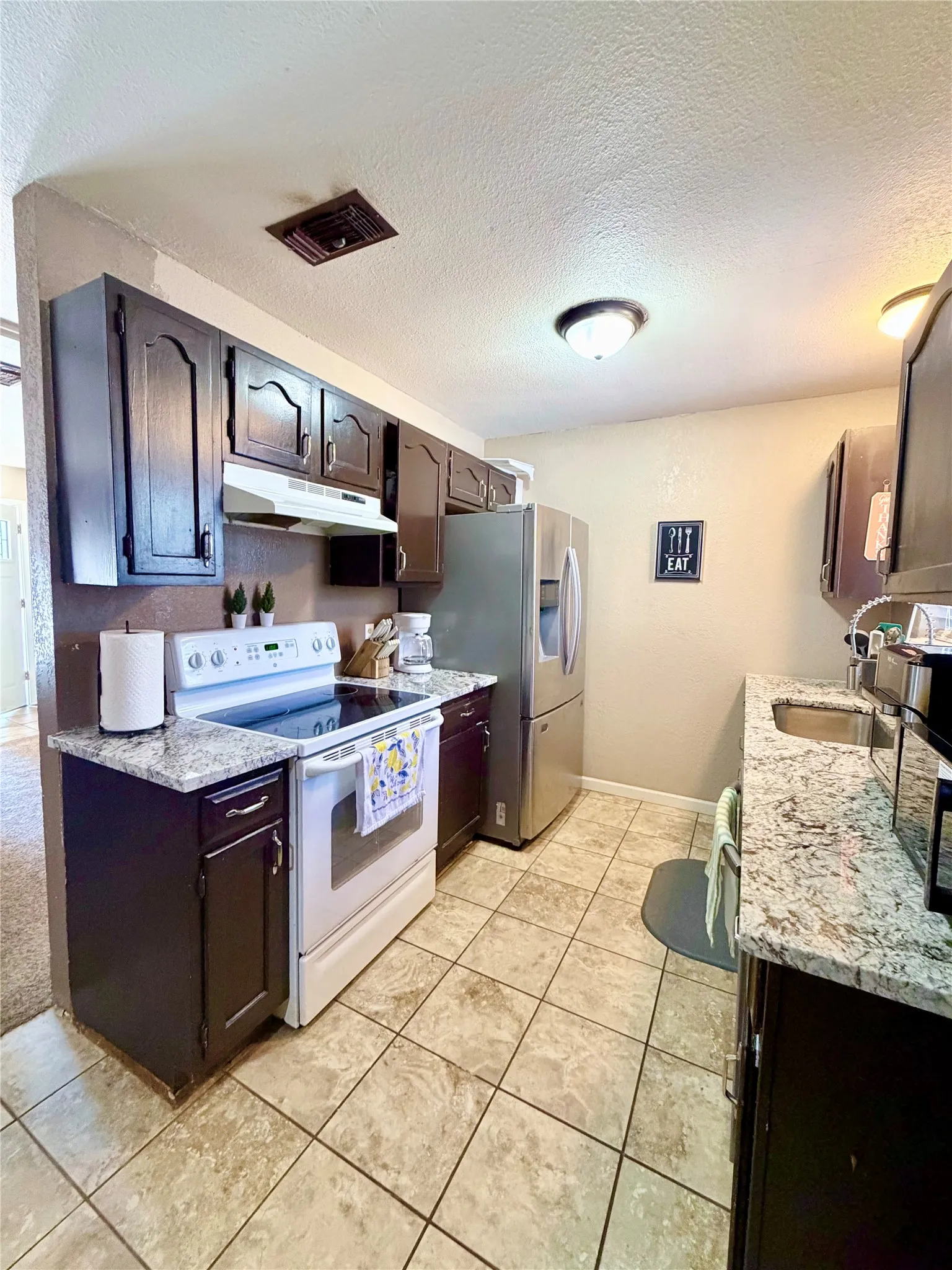 Single Family Residence For Sale in Taylor County , 3742 Trinity Lane, Abilene, Texas 79602, 3 Bedroom, 2 Bathroom, 1 Garage spaces, 1,275 Sqft, built in 1982, mls#21363575, Real Estate Agent in Abilene, Homes For Sale in Taylor county, Homes For Sale in Abilene, Realtor in Abilene Texas, Real Estate Brokerage Independent Realty Texas, Luminita Cordes Realtor
