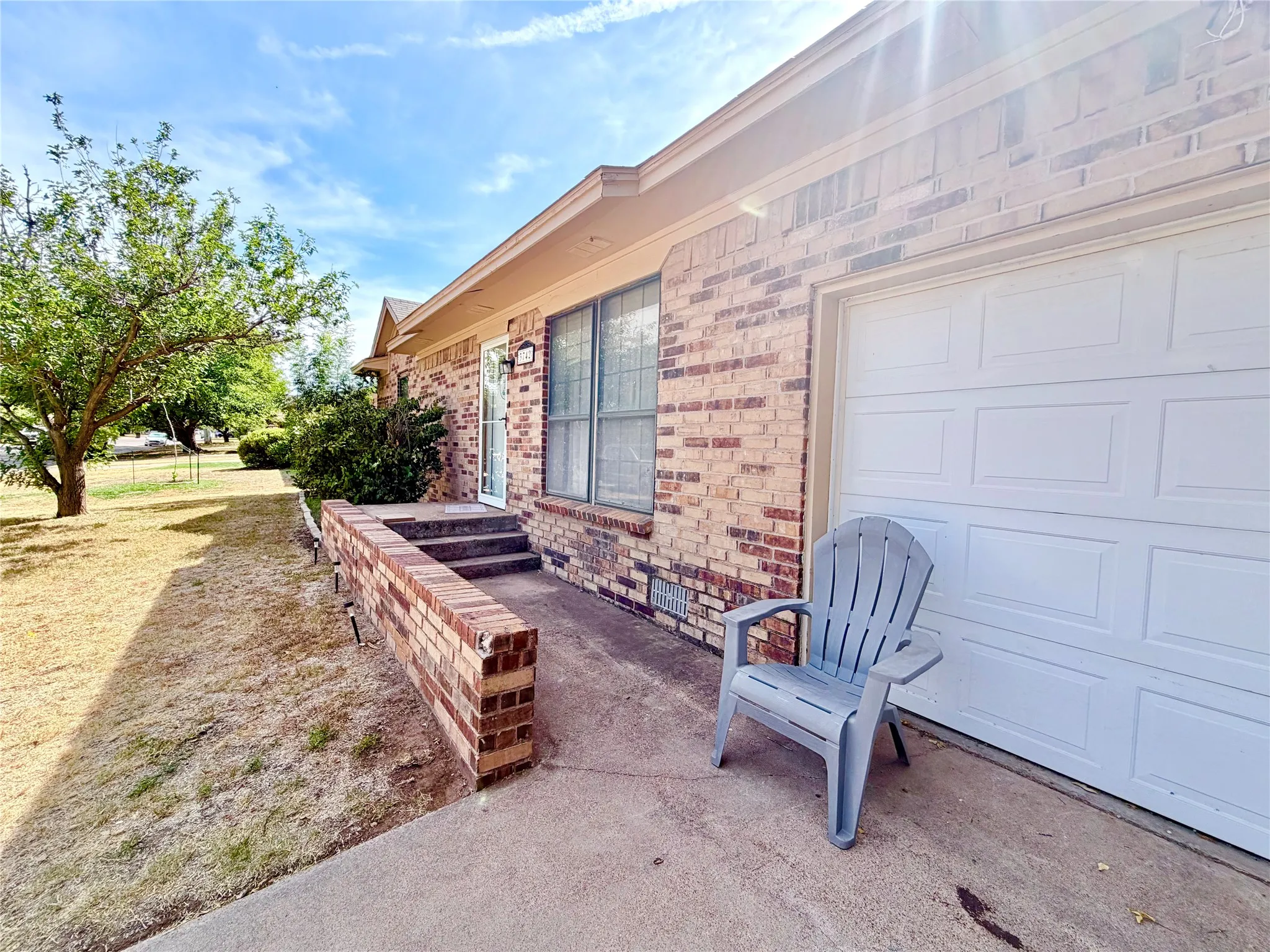 Single Family Residence For Sale in Taylor County , 3742 Trinity Lane, Abilene, Texas 79602, 3 Bedroom, 2 Bathroom, 1 Garage spaces, 1,275 Sqft, built in 1982, mls#21363575, Real Estate Agent in Abilene, Homes For Sale in Taylor county, Homes For Sale in Abilene, Realtor in Abilene Texas, Real Estate Brokerage Independent Realty Texas, Luminita Cordes Realtor