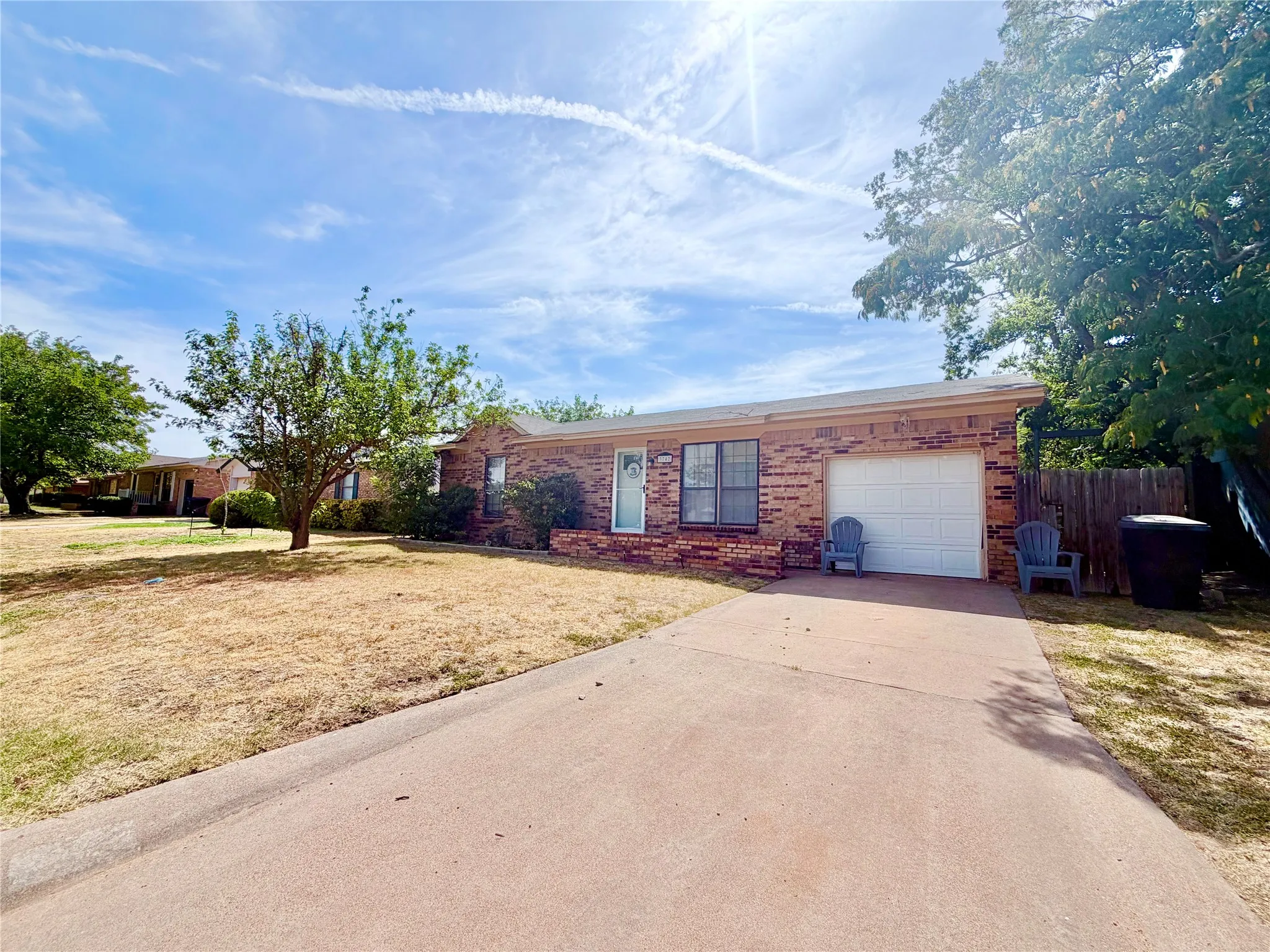 Single Family Residence For Sale in Taylor County , 3742 Trinity Lane, Abilene, Texas 79602, 3 Bedroom, 2 Bathroom, 1 Garage spaces, 1,275 Sqft, built in 1982, mls#21363575, Real Estate Agent in Abilene, Homes For Sale in Taylor county, Homes For Sale in Abilene, Realtor in Abilene Texas, Real Estate Brokerage Independent Realty Texas, Luminita Cordes Realtor