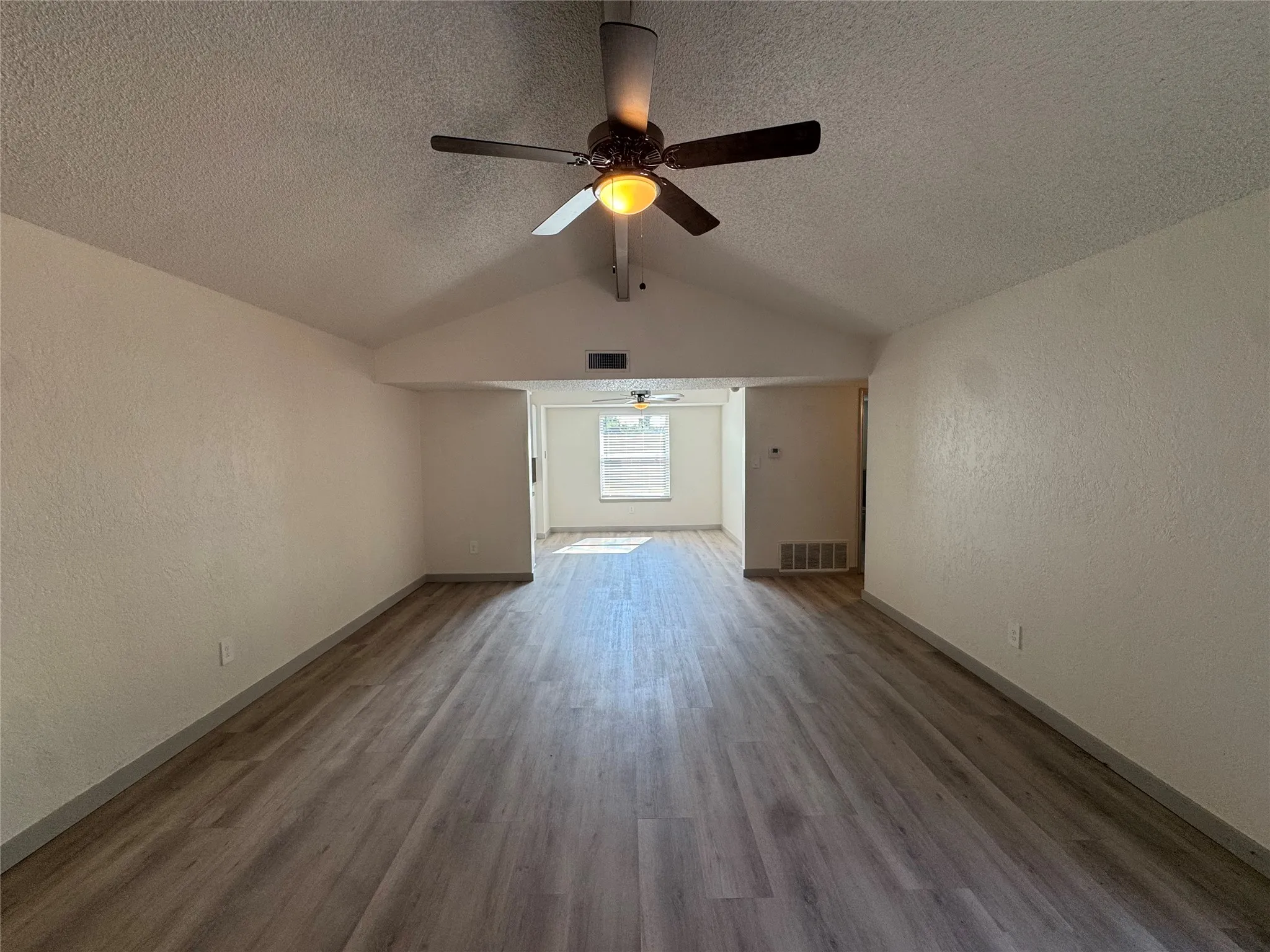 Single Family Residence For Rent in Tarrant County , 4900 French Wood Drive, Arlington, Texas 76016, 3 Bedroom, 2 Bathroom, 2 Garage spaces, 1,641 Sqft, built in 1977, mls#21374132, Real Estate Agent in Arlington, Homes For Rent in Tarrant county, Homes For Rent in Arlington, Realtor in Arlington Texas, Real Estate Brokerage Independent Realty Texas, Luminita Cordes Realtor