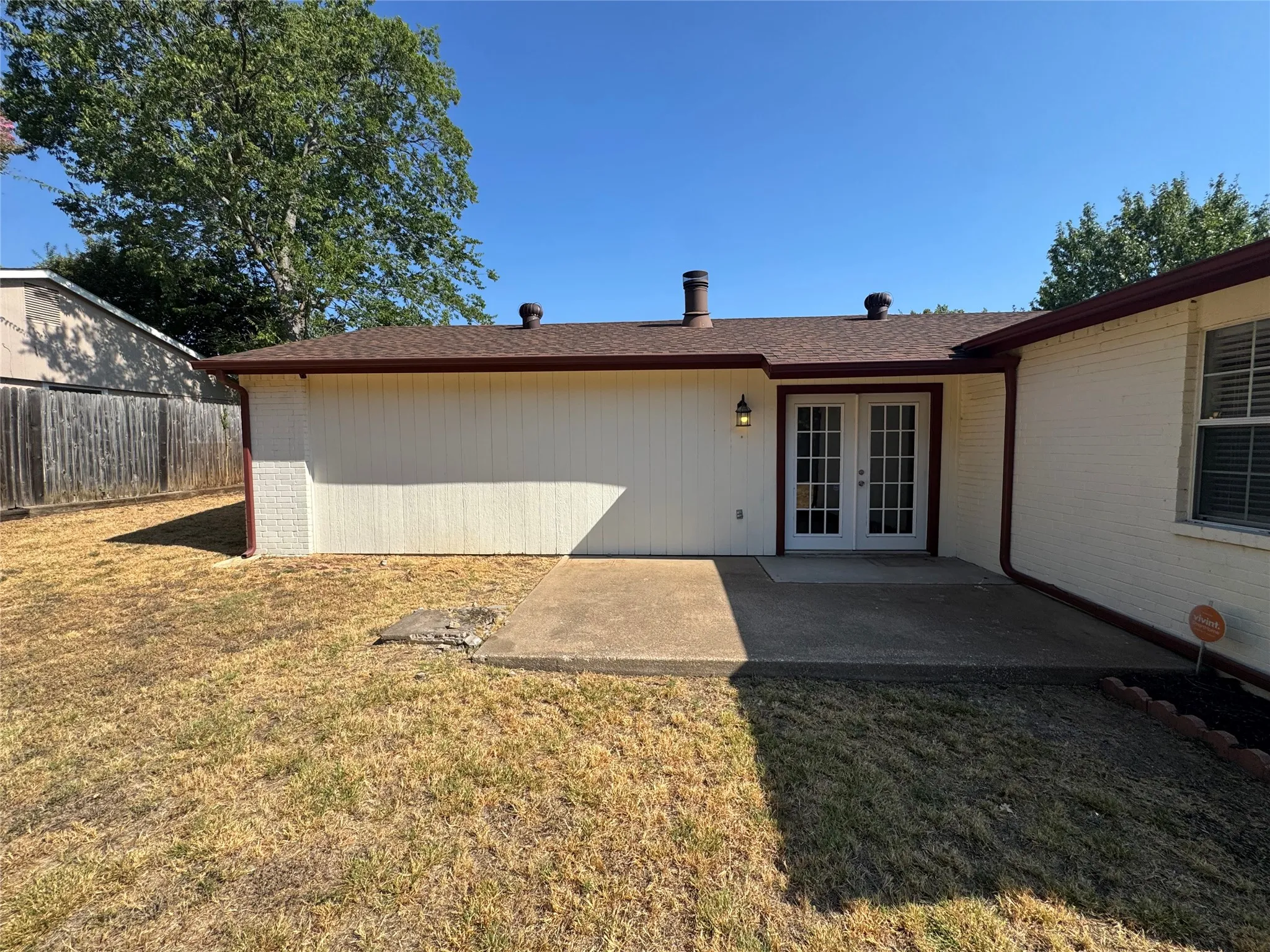 Single Family Residence For Rent in Tarrant County , 4900 French Wood Drive, Arlington, Texas 76016, 3 Bedroom, 2 Bathroom, 2 Garage spaces, 1,641 Sqft, built in 1977, mls#21374132, Real Estate Agent in Arlington, Homes For Rent in Tarrant county, Homes For Rent in Arlington, Realtor in Arlington Texas, Real Estate Brokerage Independent Realty Texas, Luminita Cordes Realtor