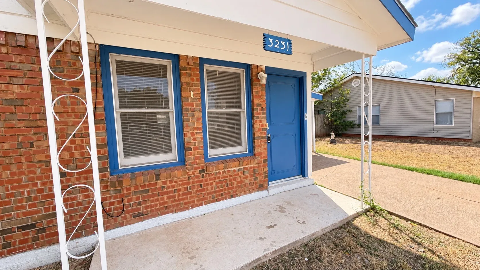 Single Family Residence For Rent in Taylor County , 3231 Ivy Lane, Abilene, Texas 79603, 3 Bedroom, 2 Bathroom, Garage spaces, 1,080 Sqft, built in 1959, mls#21374148, Real Estate Agent in Abilene, Homes For Rent in Taylor county, Homes For Rent in Abilene, Realtor in Abilene Texas, Real Estate Brokerage Independent Realty Texas, Luminita Cordes Realtor
