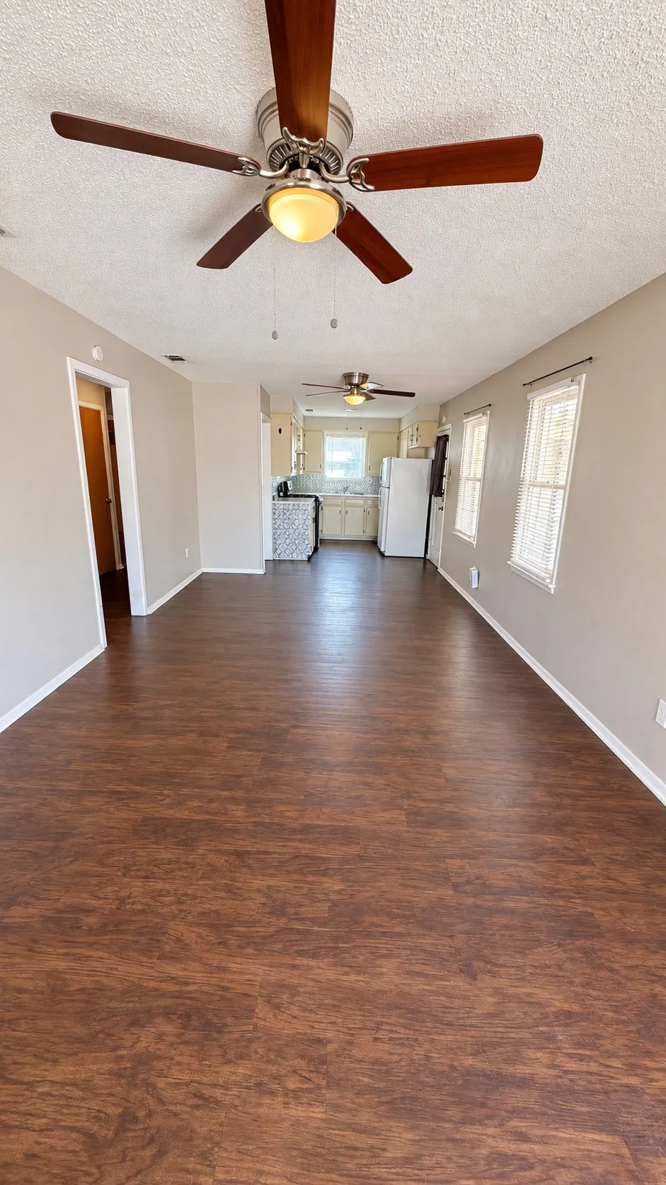 Single Family Residence For Rent in Taylor County , 3231 Ivy Lane, Abilene, Texas 79603, 3 Bedroom, 2 Bathroom, Garage spaces, 1,080 Sqft, built in 1959, mls#21374148, Real Estate Agent in Abilene, Homes For Rent in Taylor county, Homes For Rent in Abilene, Realtor in Abilene Texas, Real Estate Brokerage Independent Realty Texas, Luminita Cordes Realtor