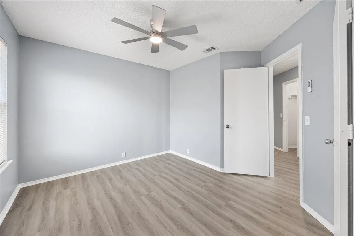 Single Family Residence For Rent in Dallas County , 1506 Waters Edge Drive, Glenn Heights, Texas 75154, 4 Bedroom, 2 Bathroom, 2 Garage spaces, 1,592 Sqft, built in 2005, mls#21373423, Real Estate Agent in Glenn Heights, Homes For Rent in Dallas county, Homes For Rent in Glenn Heights, Realtor in Glenn Heights Texas, Real Estate Brokerage Independent Realty Texas, Luminita Cordes Realtor
