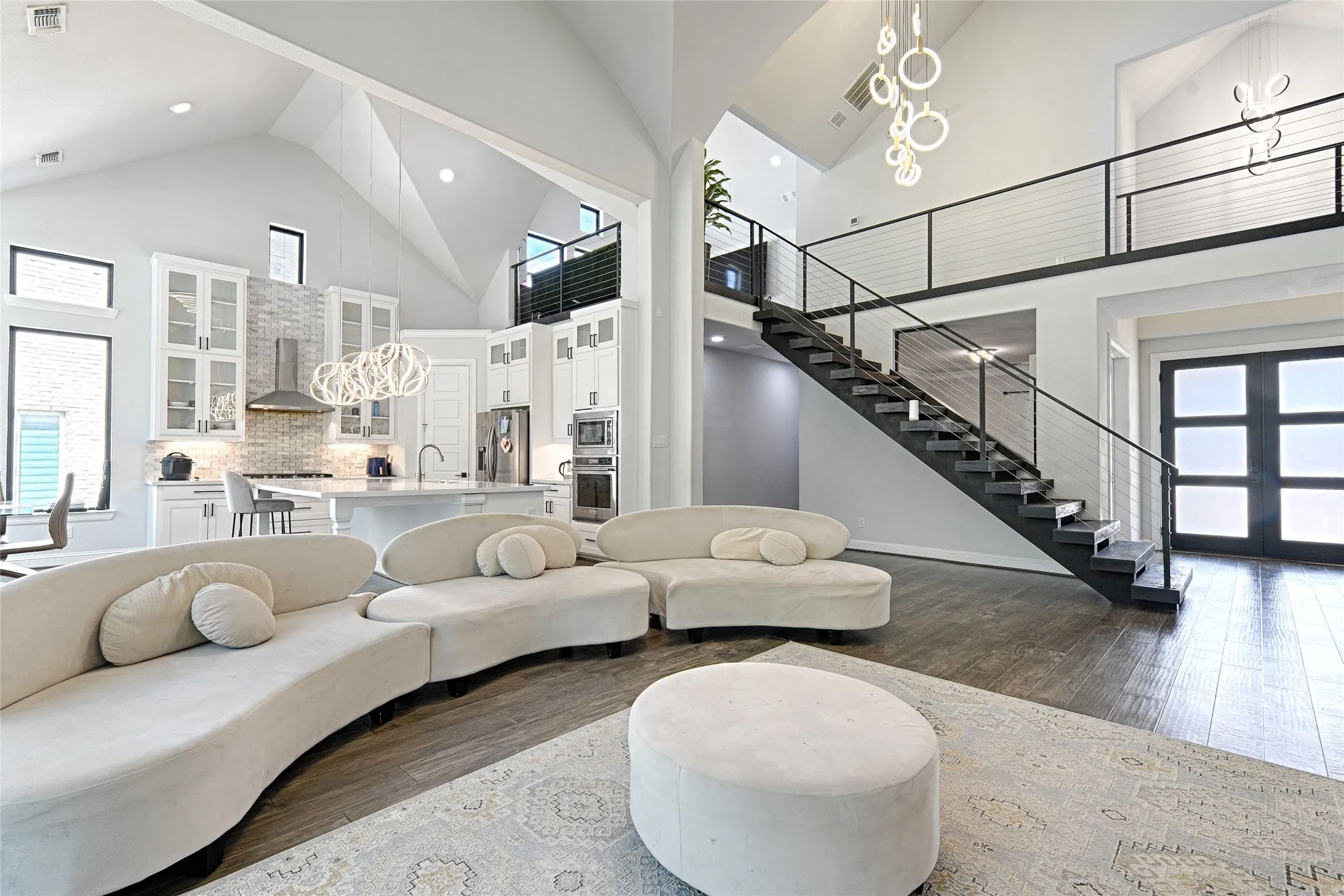 Single Family Residence For Rent in Collin County , 1637 Ranch House Road, Celina, Texas 75009, 6 Bedroom, 5 Bathroom, 3 Garage spaces, 3,611 Sqft, built in 2022, mls#21374140, Real Estate Agent in Celina, Homes For Rent in Collin county, Homes For Rent in Celina, Realtor in Celina Texas, Real Estate Brokerage Independent Realty Texas, Luminita Cordes Realtor