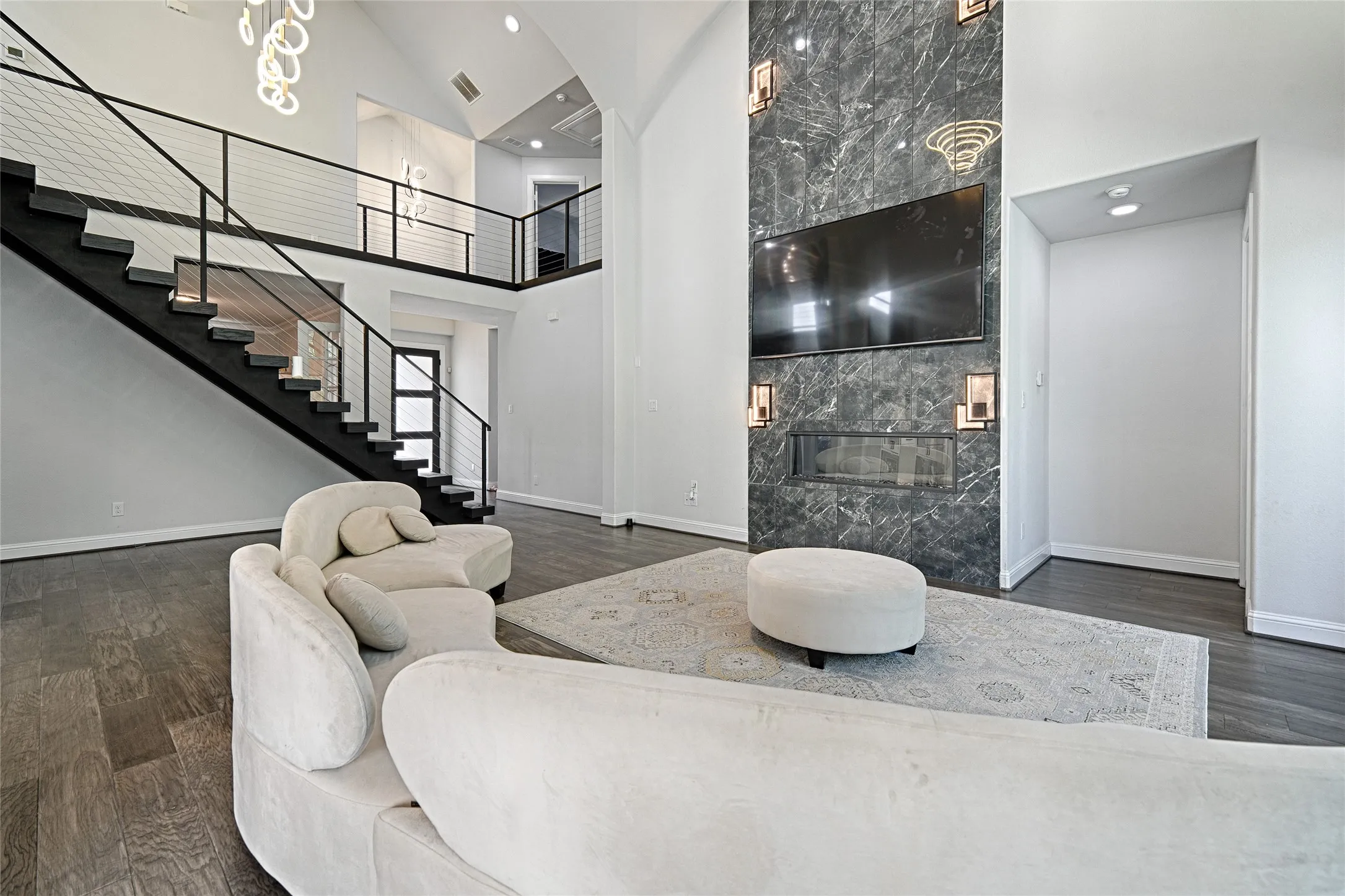 Single Family Residence For Rent in Collin County , 1637 Ranch House Road, Celina, Texas 75009, 6 Bedroom, 5 Bathroom, 3 Garage spaces, 3,611 Sqft, built in 2022, mls#21374140, Real Estate Agent in Celina, Homes For Rent in Collin county, Homes For Rent in Celina, Realtor in Celina Texas, Real Estate Brokerage Independent Realty Texas, Luminita Cordes Realtor