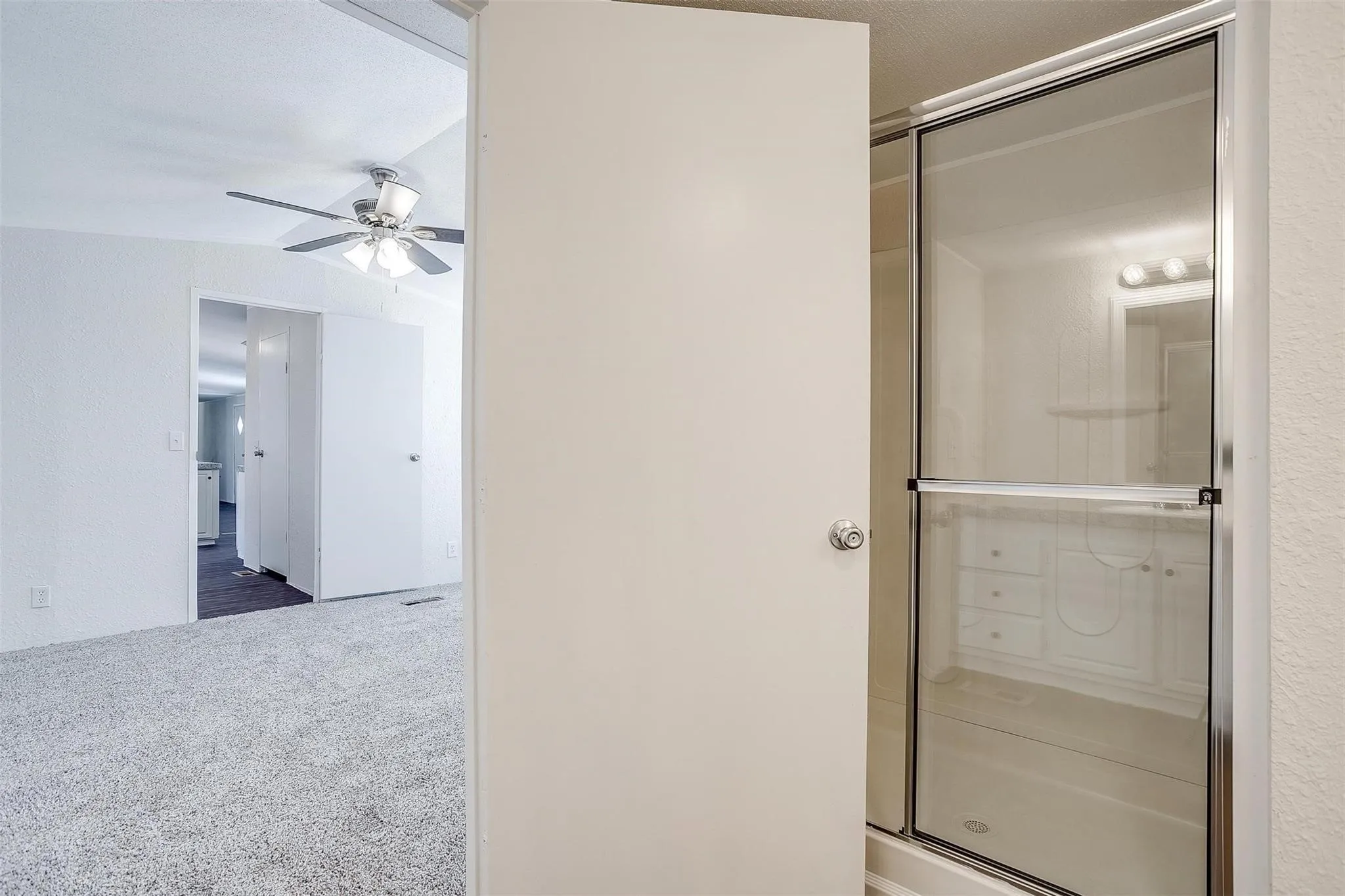 Mobile Home For Rent in Hood County , 3116 Hilltop Road, Granbury, Texas 76048, 3 Bedroom, 2 Bathroom, Garage spaces, 1,216 Sqft, built in 2000, mls#21374153, Real Estate Agent in Granbury, Homes For Rent in Hood county, Homes For Rent in Granbury, Realtor in Granbury Texas, Real Estate Brokerage Independent Realty Texas, Luminita Cordes Realtor