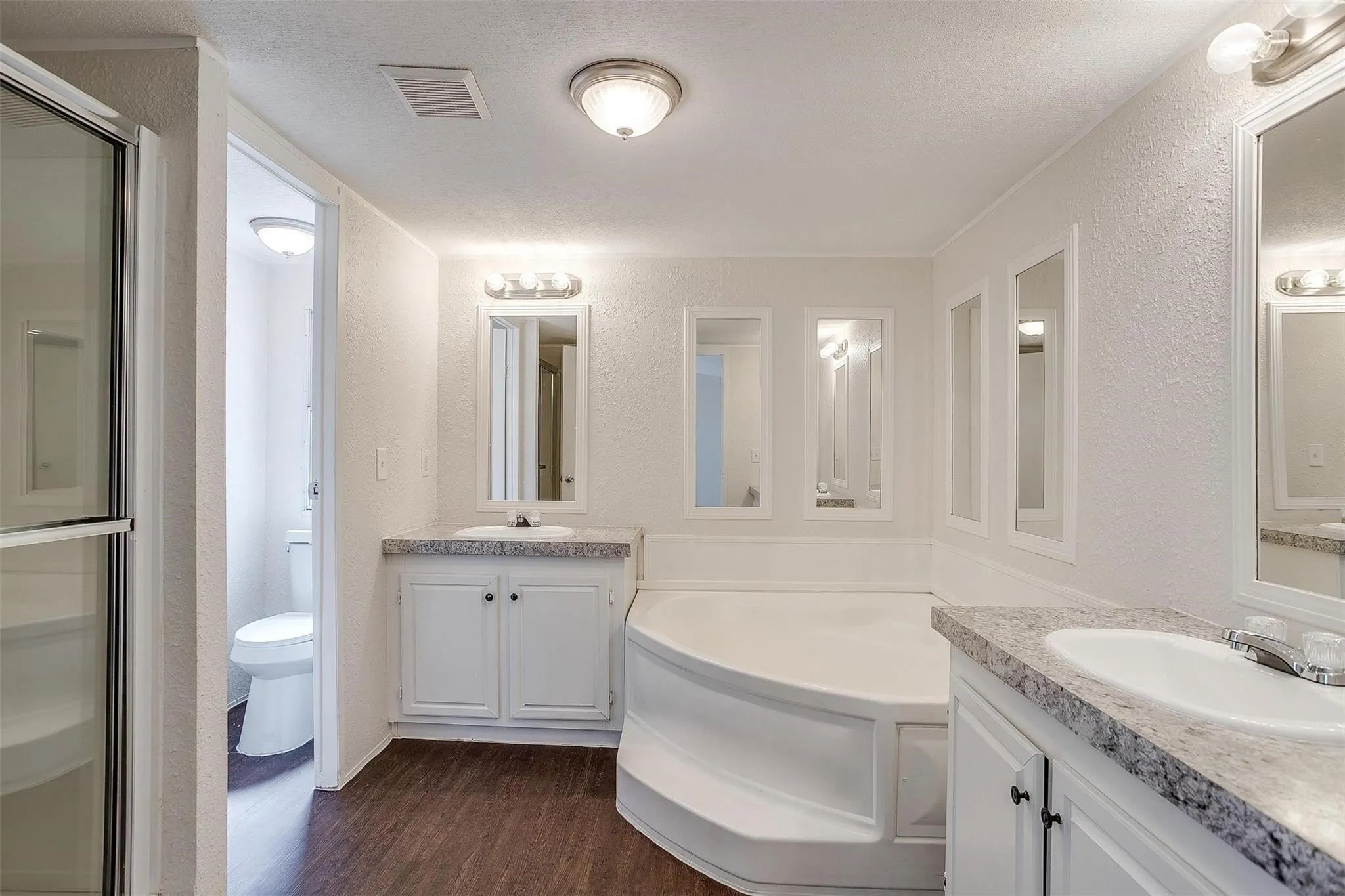 Mobile Home For Rent in Hood County , 3116 Hilltop Road, Granbury, Texas 76048, 3 Bedroom, 2 Bathroom, Garage spaces, 1,216 Sqft, built in 2000, mls#21374153, Real Estate Agent in Granbury, Homes For Rent in Hood county, Homes For Rent in Granbury, Realtor in Granbury Texas, Real Estate Brokerage Independent Realty Texas, Luminita Cordes Realtor
