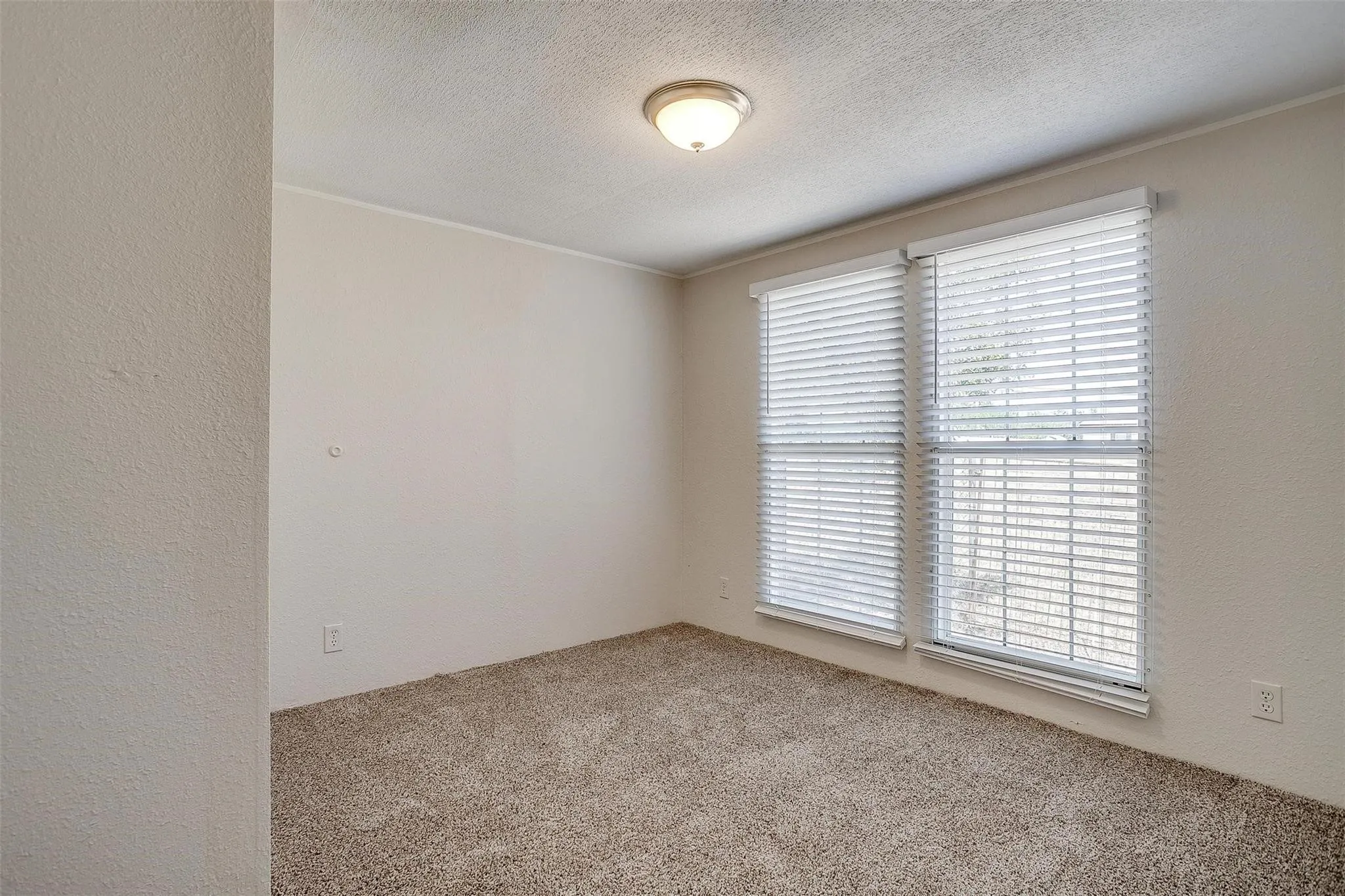 Mobile Home For Rent in Hood County , 3116 Hilltop Road, Granbury, Texas 76048, 3 Bedroom, 2 Bathroom, Garage spaces, 1,216 Sqft, built in 2000, mls#21374153, Real Estate Agent in Granbury, Homes For Rent in Hood county, Homes For Rent in Granbury, Realtor in Granbury Texas, Real Estate Brokerage Independent Realty Texas, Luminita Cordes Realtor