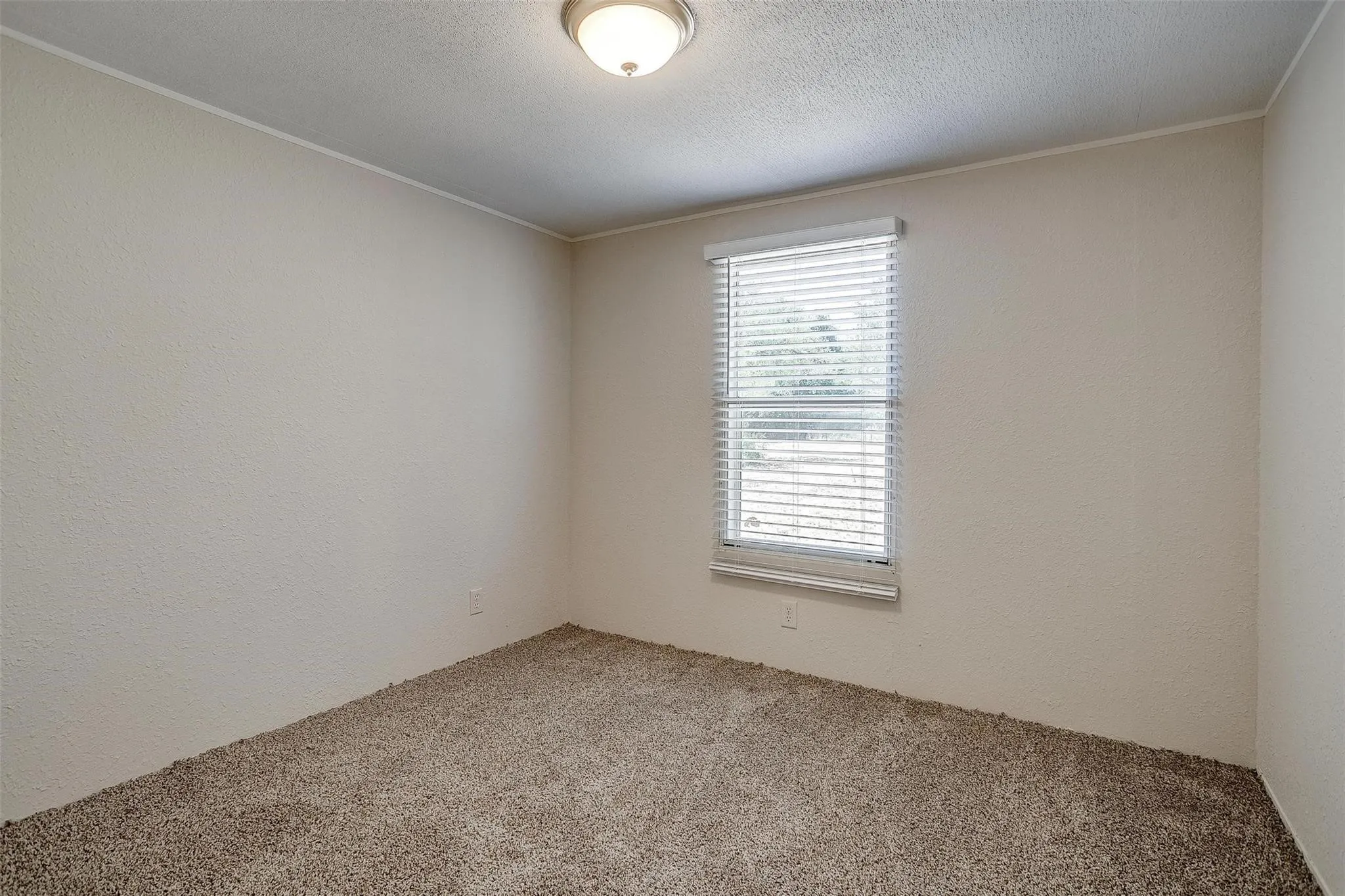 Mobile Home For Rent in Hood County , 3116 Hilltop Road, Granbury, Texas 76048, 3 Bedroom, 2 Bathroom, Garage spaces, 1,216 Sqft, built in 2000, mls#21374153, Real Estate Agent in Granbury, Homes For Rent in Hood county, Homes For Rent in Granbury, Realtor in Granbury Texas, Real Estate Brokerage Independent Realty Texas, Luminita Cordes Realtor