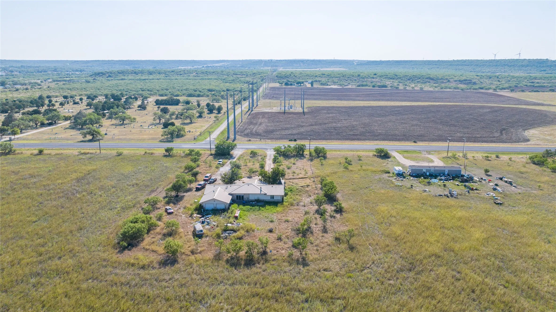 Mobile Home For Sale in Callahan County , 116 US Highway 283 N, Baird, Texas 79504, 3 Bedroom, 2 Bathroom, Garage spaces, 924 Sqft, built in 2021, mls#21374088, Real Estate Agent in Baird, Homes For Sale in Callahan county, Homes For Sale in Baird, Realtor in Baird Texas, Real Estate Brokerage Independent Realty Texas, Luminita Cordes Realtor