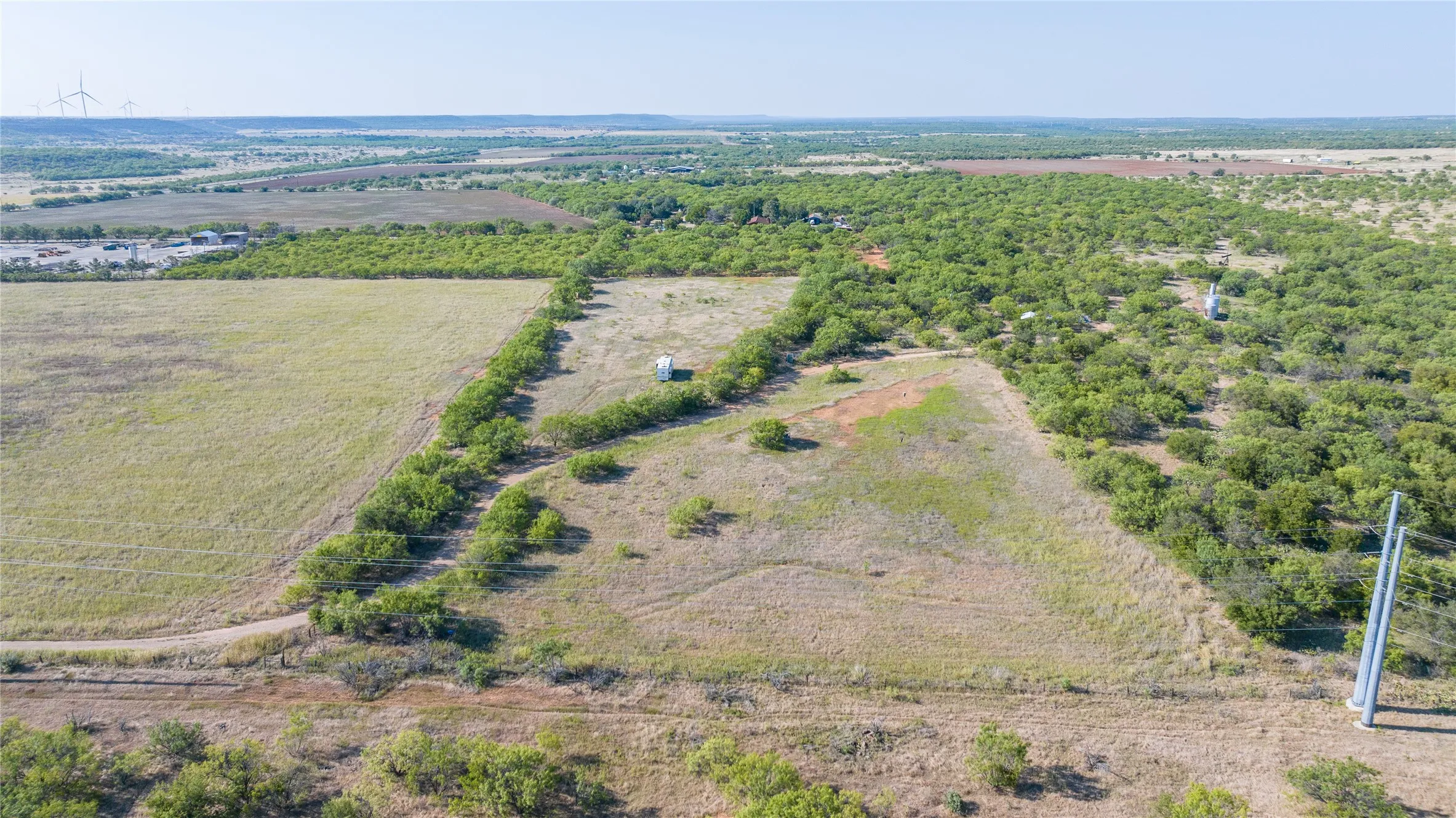Single Family Residence For Sale in Callahan County , 104 US Highway 283 N, Baird, Texas 79504, 4 Bedroom, 2 Bathroom, 2 Garage spaces, 2,349 Sqft, built in 1996, mls#21374090, Real Estate Agent in Baird, Homes For Sale in Callahan county, Homes For Sale in Baird, Realtor in Baird Texas, Real Estate Brokerage Independent Realty Texas, Luminita Cordes Realtor