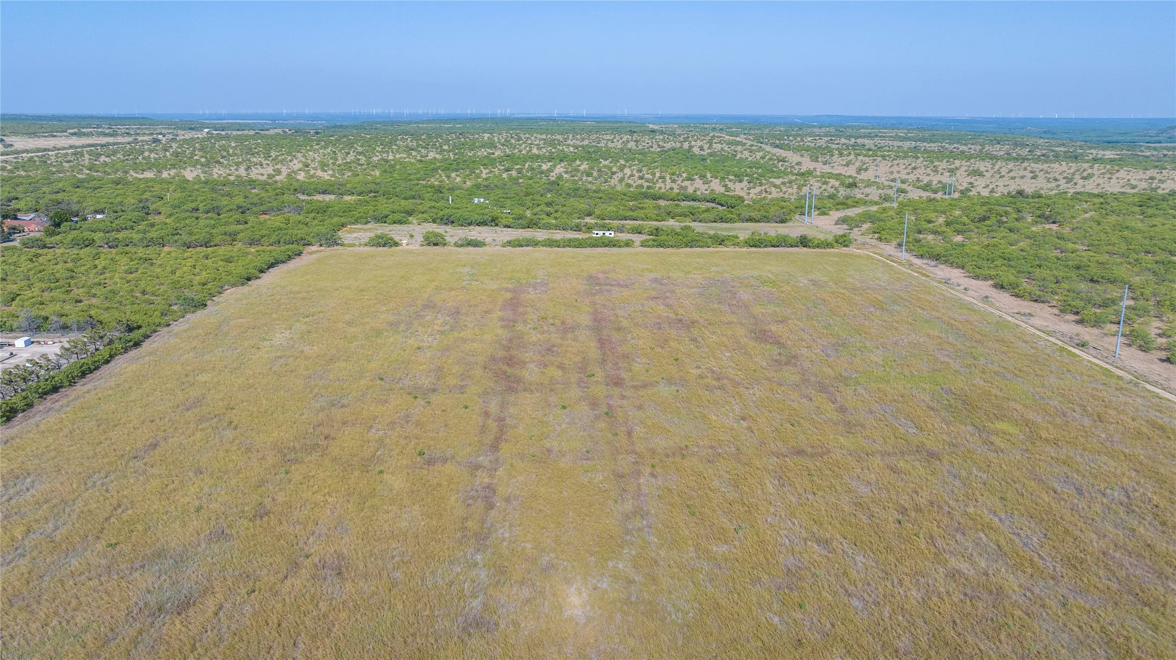 Single Family Residence For Sale in Callahan County , 104 US Highway 283 N, Baird, Texas 79504, 4 Bedroom, 2 Bathroom, 2 Garage spaces, 2,349 Sqft, built in 1996, mls#21374090, Real Estate Agent in Baird, Homes For Sale in Callahan county, Homes For Sale in Baird, Realtor in Baird Texas, Real Estate Brokerage Independent Realty Texas, Luminita Cordes Realtor