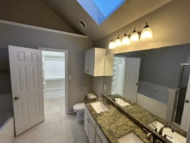 Single Family Residence For Rent in Denton County , 4108 1 Place Lane, Flower Mound, Texas 75028, 3 Bedroom, 3 Bathroom, 2 Garage spaces, 1,383 Sqft, built in 1995, mls#21374175, Real Estate Agent in Flower Mound, Homes For Rent in Denton county, Homes For Rent in Flower Mound, Realtor in Flower Mound Texas, Real Estate Brokerage Independent Realty Texas, Luminita Cordes Realtor
