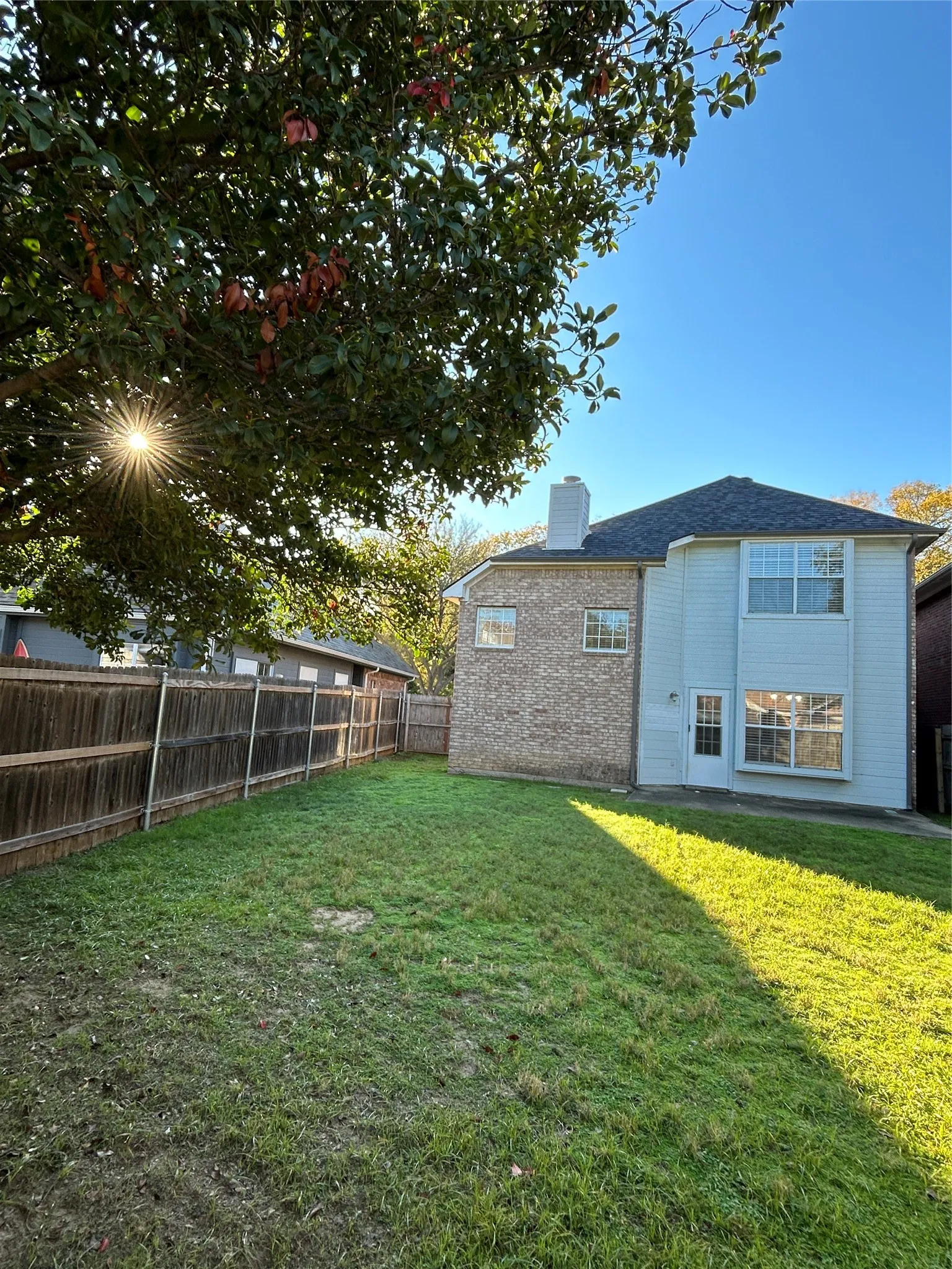 Single Family Residence For Rent in Denton County , 4108 1 Place Lane, Flower Mound, Texas 75028, 3 Bedroom, 3 Bathroom, 2 Garage spaces, 1,383 Sqft, built in 1995, mls#21374175, Real Estate Agent in Flower Mound, Homes For Rent in Denton county, Homes For Rent in Flower Mound, Realtor in Flower Mound Texas, Real Estate Brokerage Independent Realty Texas, Luminita Cordes Realtor