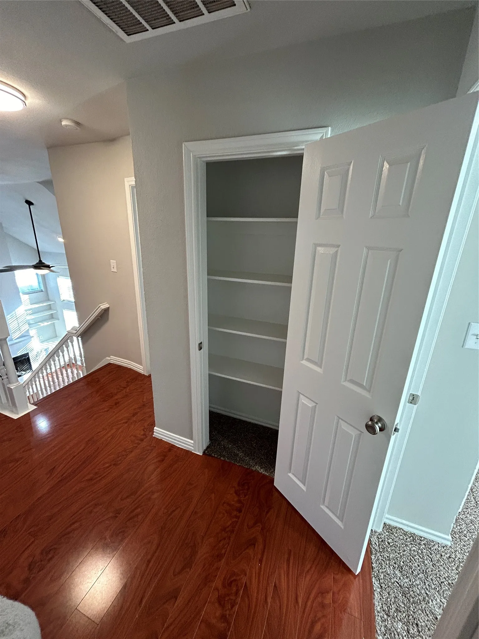 Single Family Residence For Rent in Denton County , 4108 1 Place Lane, Flower Mound, Texas 75028, 3 Bedroom, 3 Bathroom, 2 Garage spaces, 1,383 Sqft, built in 1995, mls#21374175, Real Estate Agent in Flower Mound, Homes For Rent in Denton county, Homes For Rent in Flower Mound, Realtor in Flower Mound Texas, Real Estate Brokerage Independent Realty Texas, Luminita Cordes Realtor