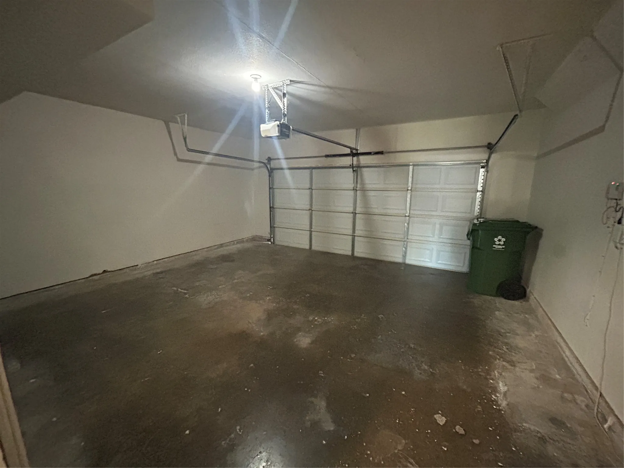 Single Family Residence For Rent in Denton County , 4108 1 Place Lane, Flower Mound, Texas 75028, 3 Bedroom, 3 Bathroom, 2 Garage spaces, 1,383 Sqft, built in 1995, mls#21374175, Real Estate Agent in Flower Mound, Homes For Rent in Denton county, Homes For Rent in Flower Mound, Realtor in Flower Mound Texas, Real Estate Brokerage Independent Realty Texas, Luminita Cordes Realtor