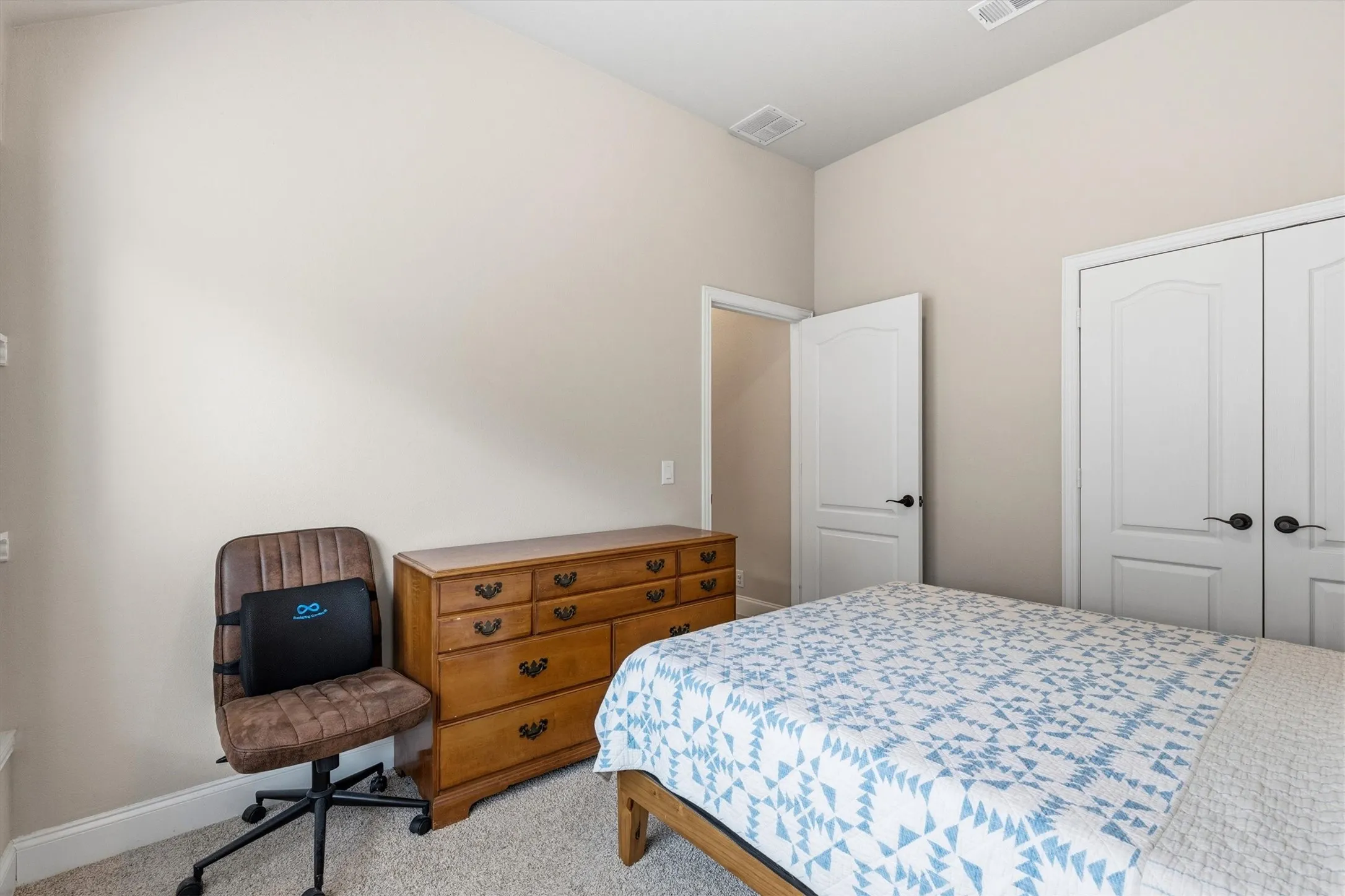 Single Family Residence For Sale in Collin County , 211 Nickolas Drive, Princeton, Texas 75407, 3 Bedroom, 2 Bathroom, 2 Garage spaces, 1,606 Sqft, built in 2021, mls#21372607, Real Estate Agent in Princeton, Homes For Sale in Collin county, Homes For Sale in Princeton, Realtor in Princeton Texas, Real Estate Brokerage Independent Realty Texas, Luminita Cordes Realtor
