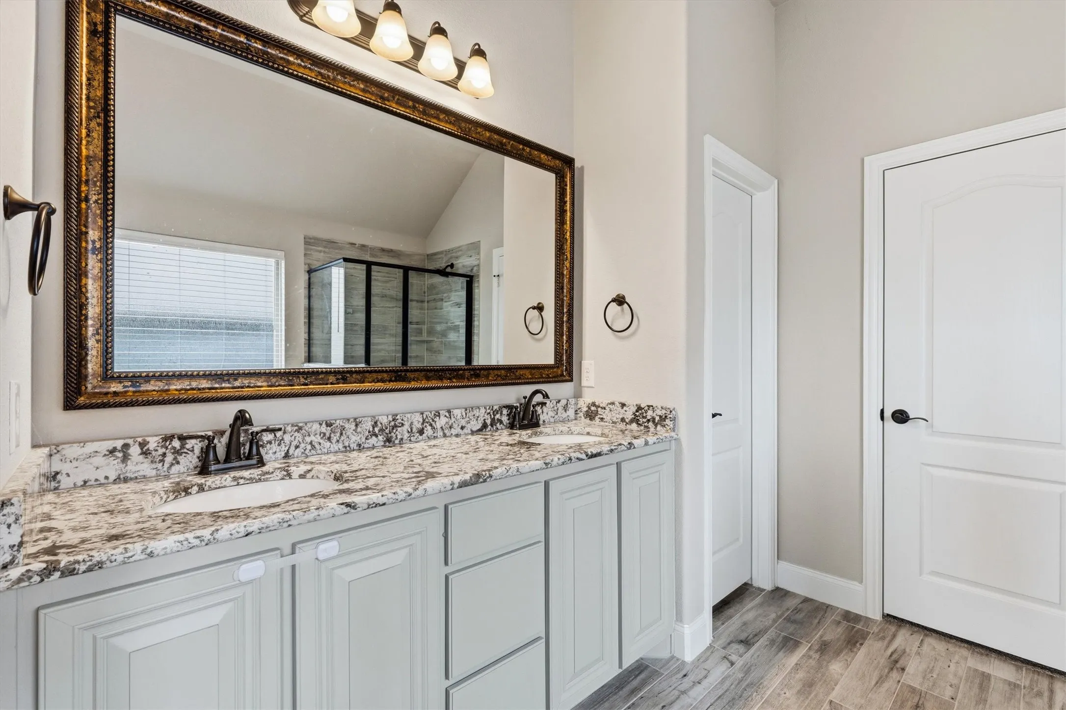 Single Family Residence For Sale in Collin County , 211 Nickolas Drive, Princeton, Texas 75407, 3 Bedroom, 2 Bathroom, 2 Garage spaces, 1,606 Sqft, built in 2021, mls#21372607, Real Estate Agent in Princeton, Homes For Sale in Collin county, Homes For Sale in Princeton, Realtor in Princeton Texas, Real Estate Brokerage Independent Realty Texas, Luminita Cordes Realtor