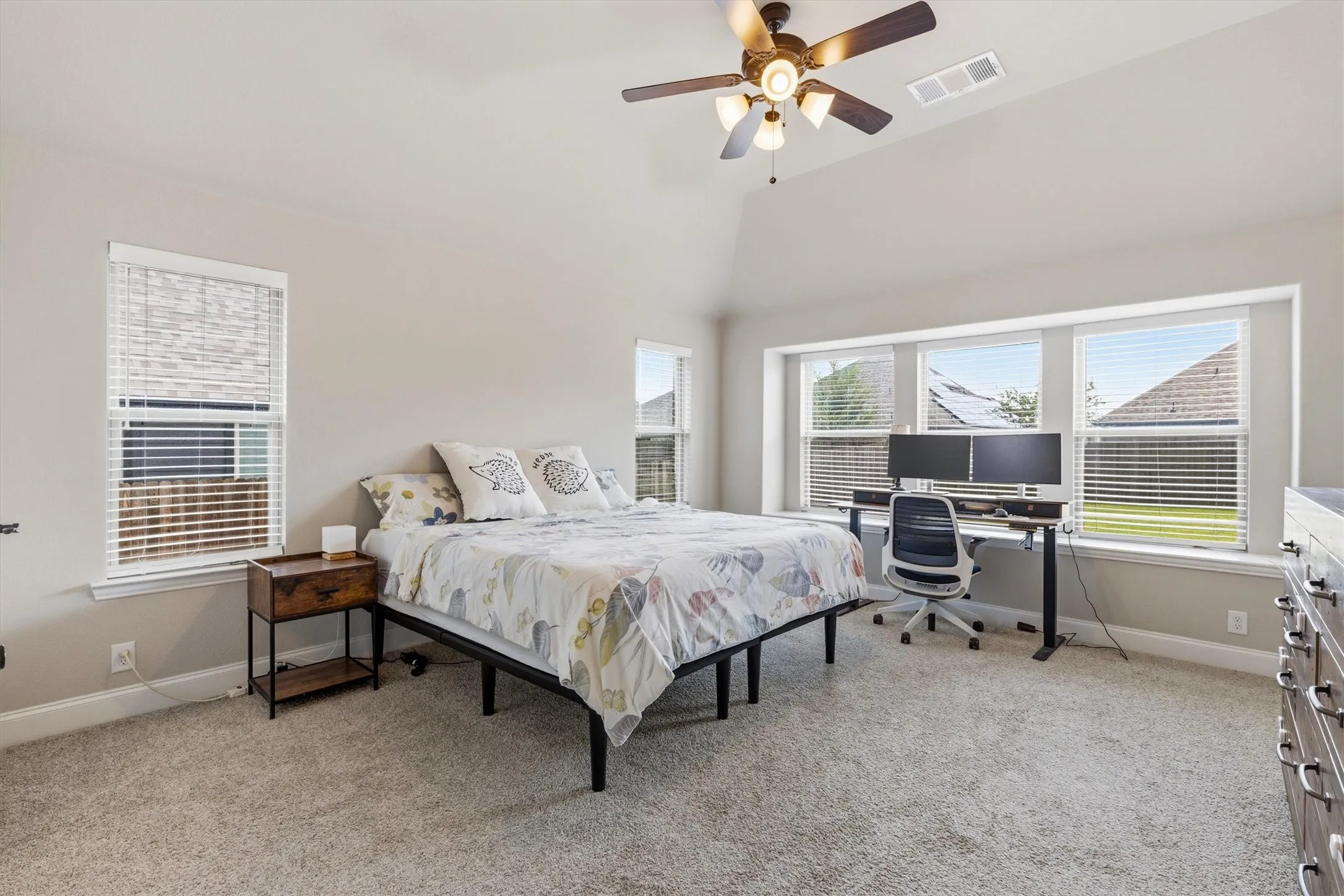 Single Family Residence For Sale in Collin County , 211 Nickolas Drive, Princeton, Texas 75407, 3 Bedroom, 2 Bathroom, 2 Garage spaces, 1,606 Sqft, built in 2021, mls#21372607, Real Estate Agent in Princeton, Homes For Sale in Collin county, Homes For Sale in Princeton, Realtor in Princeton Texas, Real Estate Brokerage Independent Realty Texas, Luminita Cordes Realtor