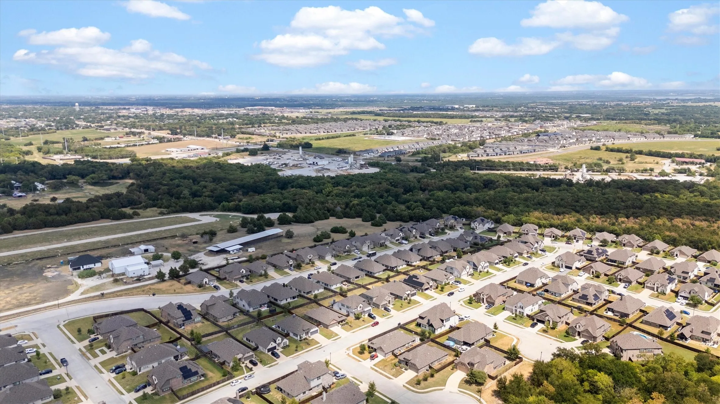 Single Family Residence For Sale in Collin County , 211 Nickolas Drive, Princeton, Texas 75407, 3 Bedroom, 2 Bathroom, 2 Garage spaces, 1,606 Sqft, built in 2021, mls#21372607, Real Estate Agent in Princeton, Homes For Sale in Collin county, Homes For Sale in Princeton, Realtor in Princeton Texas, Real Estate Brokerage Independent Realty Texas, Luminita Cordes Realtor