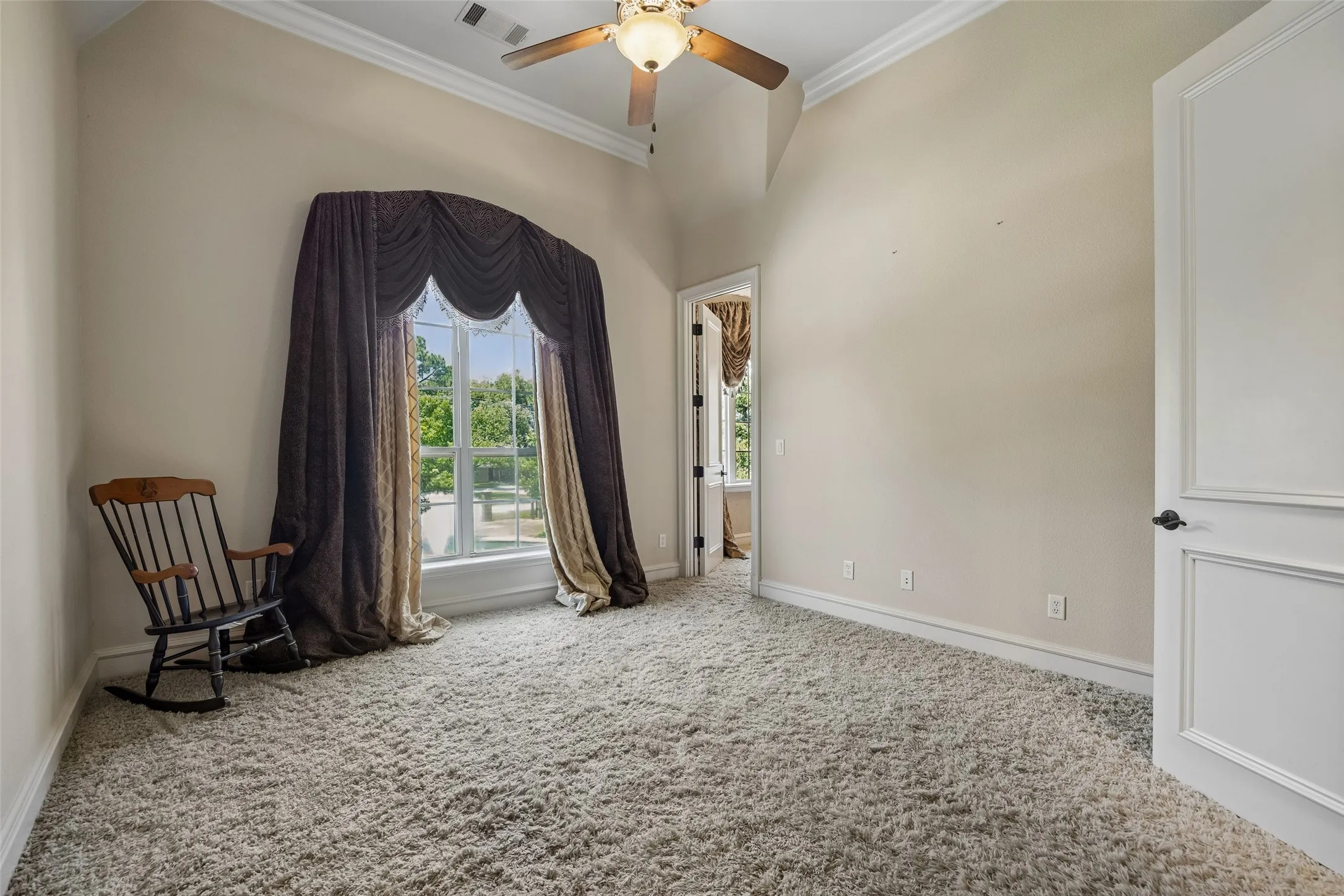 Single Family Residence For Sale in Tarrant County , 5105 Rose Street, Colleyville, Texas 76034, 4 Bedroom, 5 Bathroom, 4 Garage spaces, 6,055 Sqft, built in 2006, mls#21373894, Real Estate Agent in Colleyville, Homes For Sale in Tarrant county, Homes For Sale in Colleyville, Realtor in Colleyville Texas, Real Estate Brokerage Independent Realty Texas, Luminita Cordes Realtor