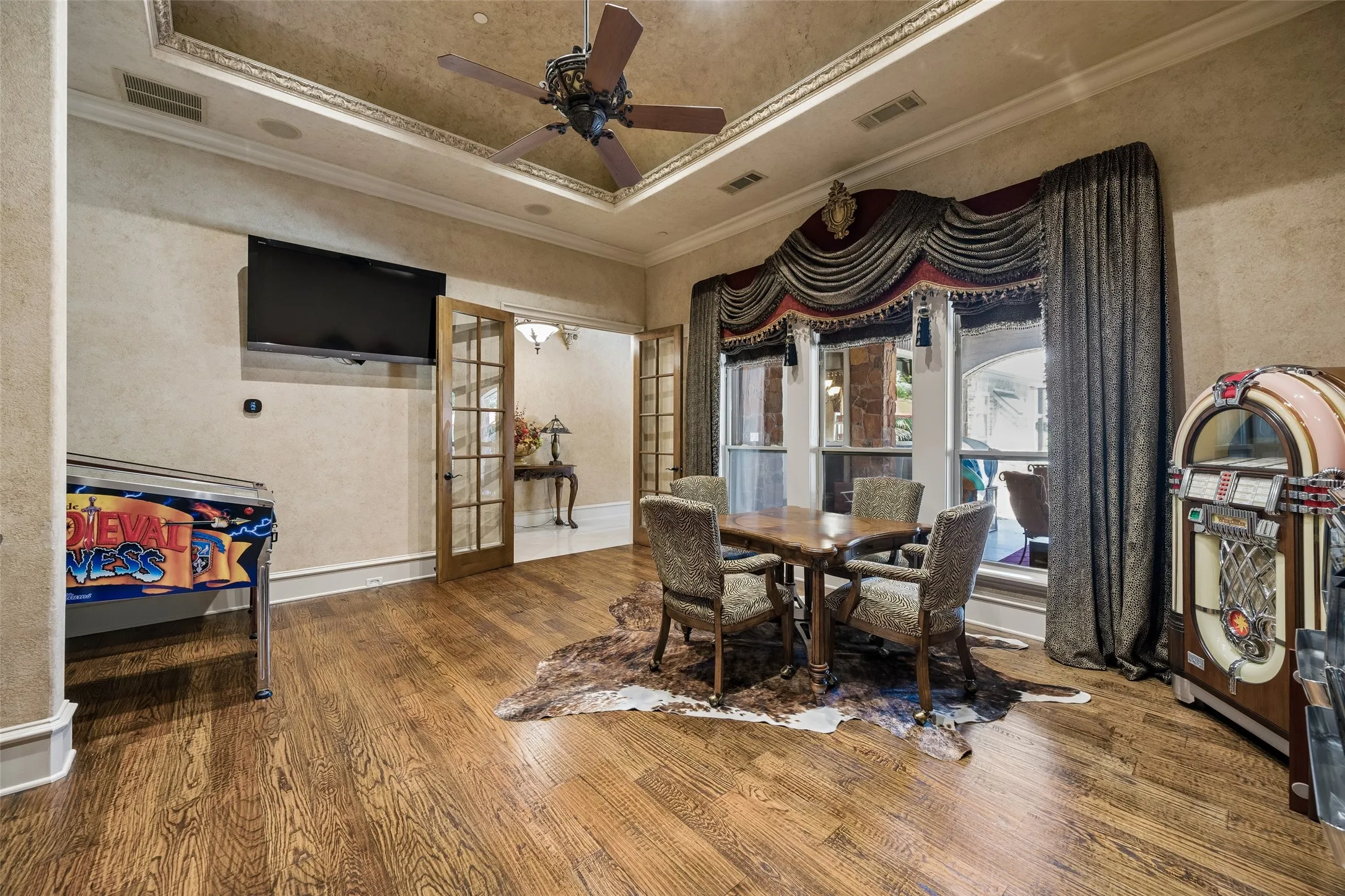 Single Family Residence For Sale in Tarrant County , 5105 Rose Street, Colleyville, Texas 76034, 4 Bedroom, 5 Bathroom, 4 Garage spaces, 6,055 Sqft, built in 2006, mls#21373894, Real Estate Agent in Colleyville, Homes For Sale in Tarrant county, Homes For Sale in Colleyville, Realtor in Colleyville Texas, Real Estate Brokerage Independent Realty Texas, Luminita Cordes Realtor