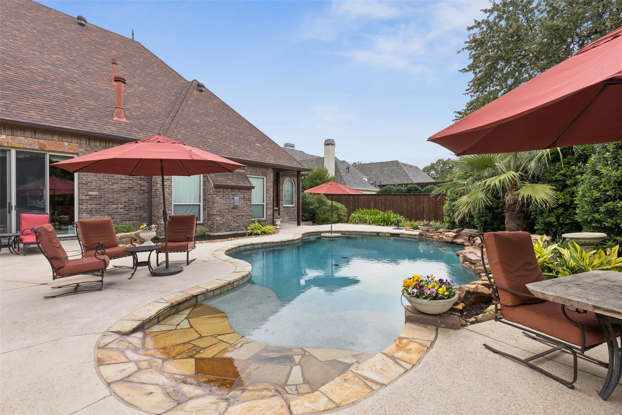 Single Family Residence For Sale in Tarrant County , 5105 Rose Street, Colleyville, Texas 76034, 4 Bedroom, 5 Bathroom, 4 Garage spaces, 6,055 Sqft, built in 2006, mls#21373894, Real Estate Agent in Colleyville, Homes For Sale in Tarrant county, Homes For Sale in Colleyville, Realtor in Colleyville Texas, Real Estate Brokerage Independent Realty Texas, Luminita Cordes Realtor