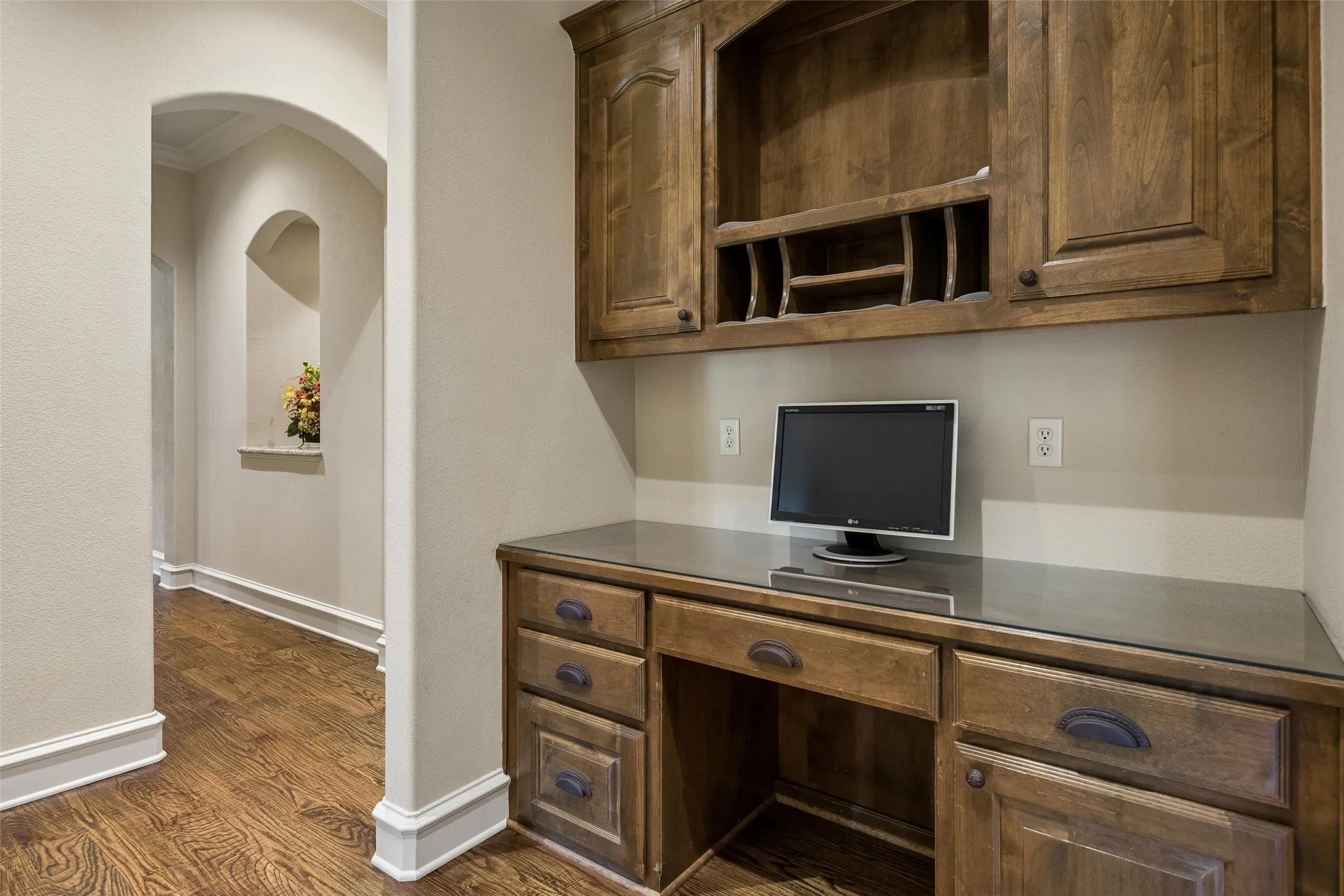 Single Family Residence For Sale in Tarrant County , 5105 Rose Street, Colleyville, Texas 76034, 4 Bedroom, 5 Bathroom, 4 Garage spaces, 6,055 Sqft, built in 2006, mls#21373894, Real Estate Agent in Colleyville, Homes For Sale in Tarrant county, Homes For Sale in Colleyville, Realtor in Colleyville Texas, Real Estate Brokerage Independent Realty Texas, Luminita Cordes Realtor