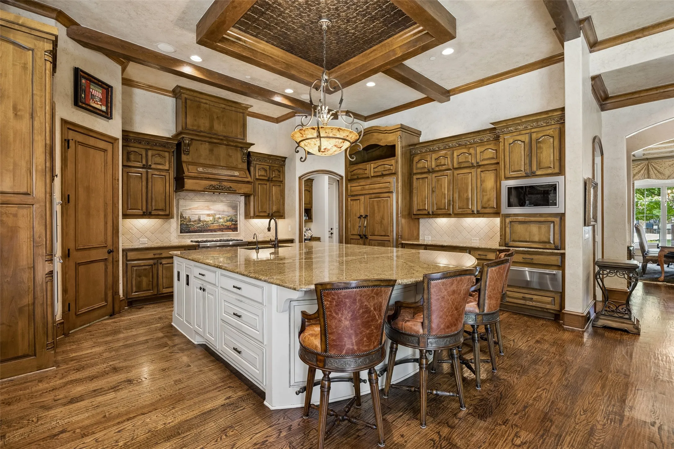Single Family Residence For Sale in Tarrant County , 5105 Rose Street, Colleyville, Texas 76034, 4 Bedroom, 5 Bathroom, 4 Garage spaces, 6,055 Sqft, built in 2006, mls#21373894, Real Estate Agent in Colleyville, Homes For Sale in Tarrant county, Homes For Sale in Colleyville, Realtor in Colleyville Texas, Real Estate Brokerage Independent Realty Texas, Luminita Cordes Realtor