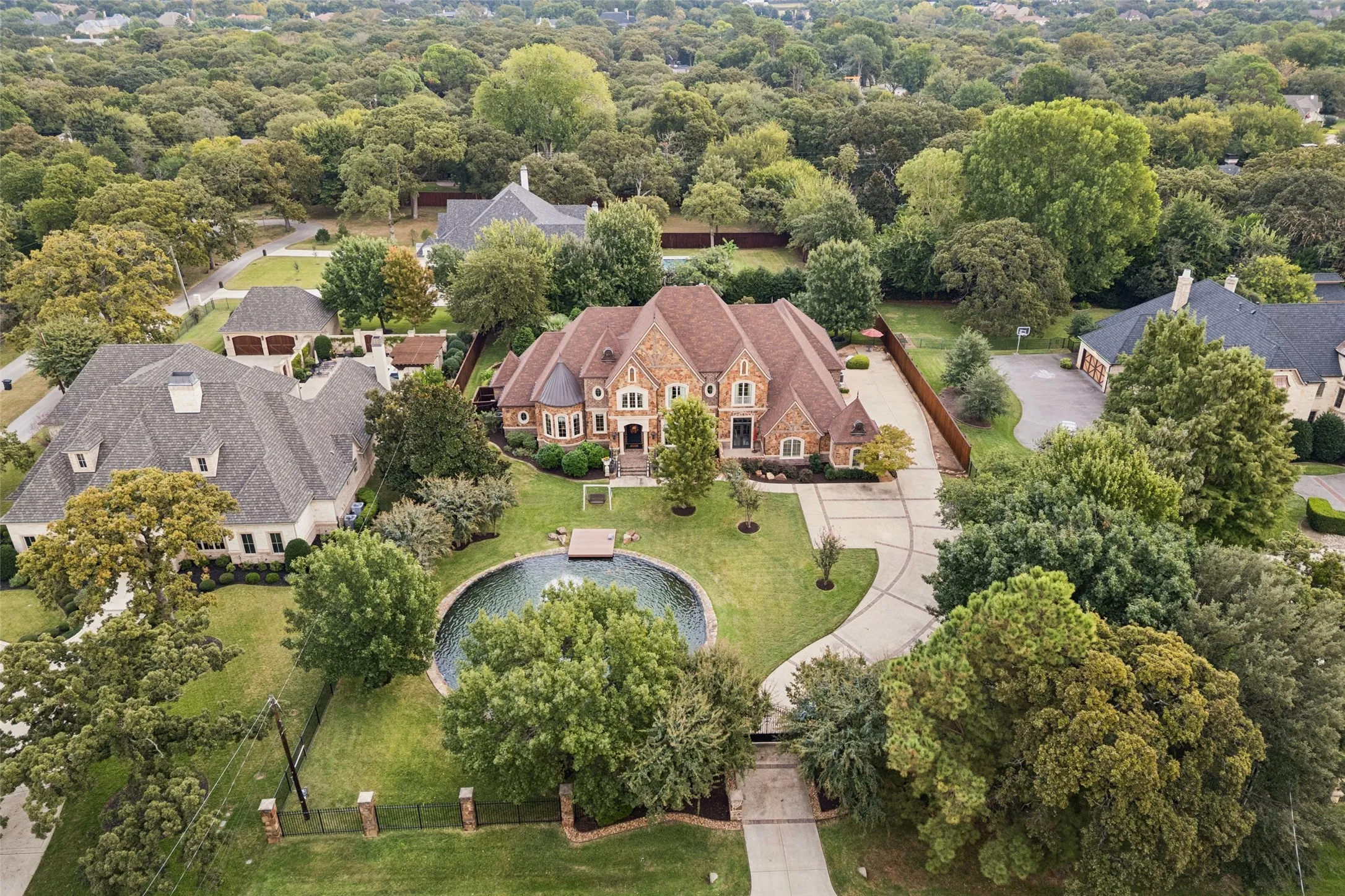 Single Family Residence For Sale in Tarrant County , 5105 Rose Street, Colleyville, Texas 76034, 4 Bedroom, 5 Bathroom, 4 Garage spaces, 6,055 Sqft, built in 2006, mls#21373894, Real Estate Agent in Colleyville, Homes For Sale in Tarrant county, Homes For Sale in Colleyville, Realtor in Colleyville Texas, Real Estate Brokerage Independent Realty Texas, Luminita Cordes Realtor