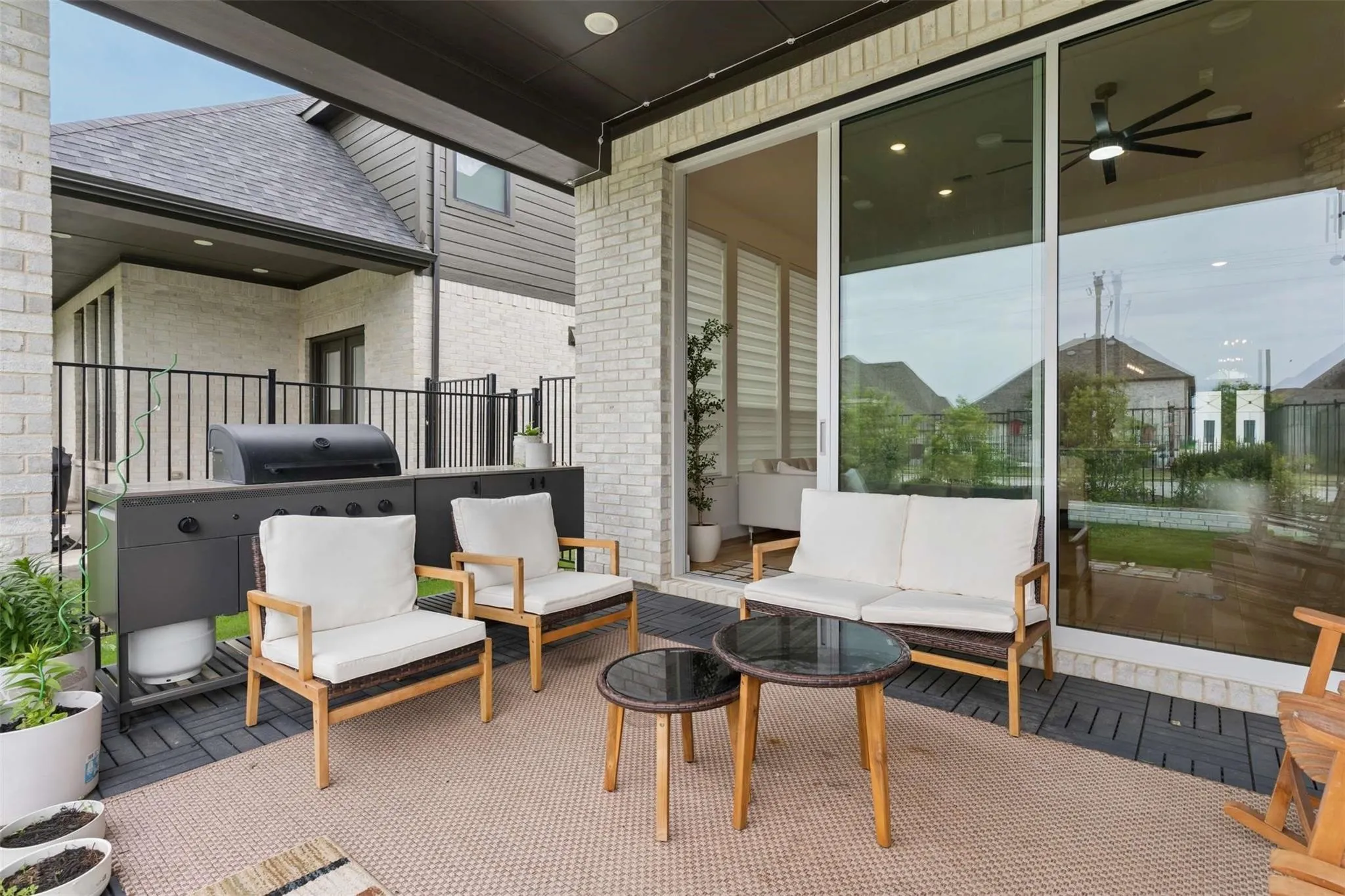 Single Family Residence For Rent in Rockwall County , 1939 Apple Tree Drive, Rockwall, Texas 75087, 4 Bedroom, 5 Bathroom, 3 Garage spaces, 3,033 Sqft, built in 2024, mls#21374193, Real Estate Agent in Rockwall, Homes For Rent in Rockwall county, Homes For Rent in Rockwall, Realtor in Rockwall Texas, Real Estate Brokerage Independent Realty Texas, Luminita Cordes Realtor