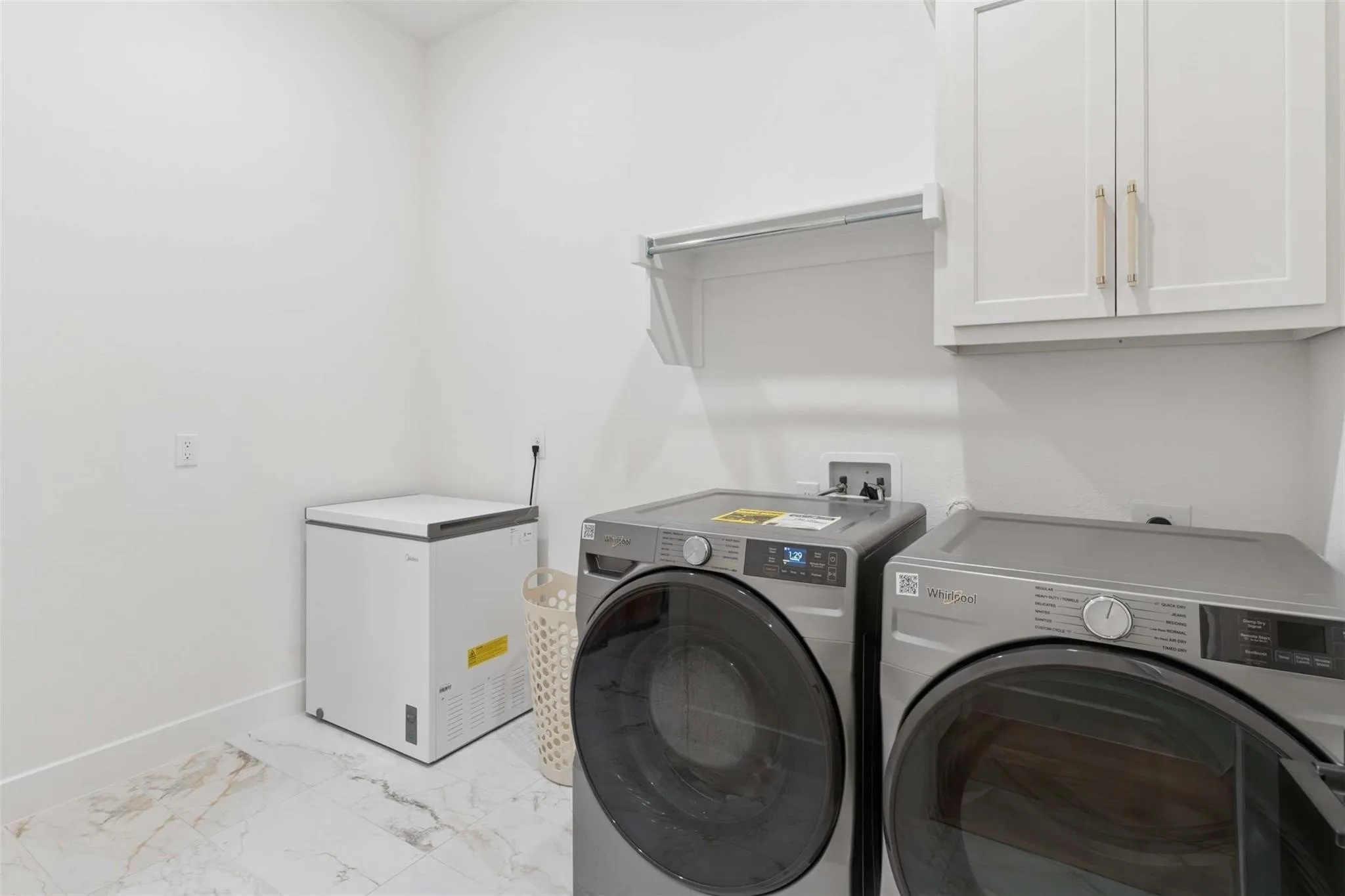 Single Family Residence For Rent in Rockwall County , 1939 Apple Tree Drive, Rockwall, Texas 75087, 4 Bedroom, 5 Bathroom, 3 Garage spaces, 3,033 Sqft, built in 2024, mls#21374193, Real Estate Agent in Rockwall, Homes For Rent in Rockwall county, Homes For Rent in Rockwall, Realtor in Rockwall Texas, Real Estate Brokerage Independent Realty Texas, Luminita Cordes Realtor