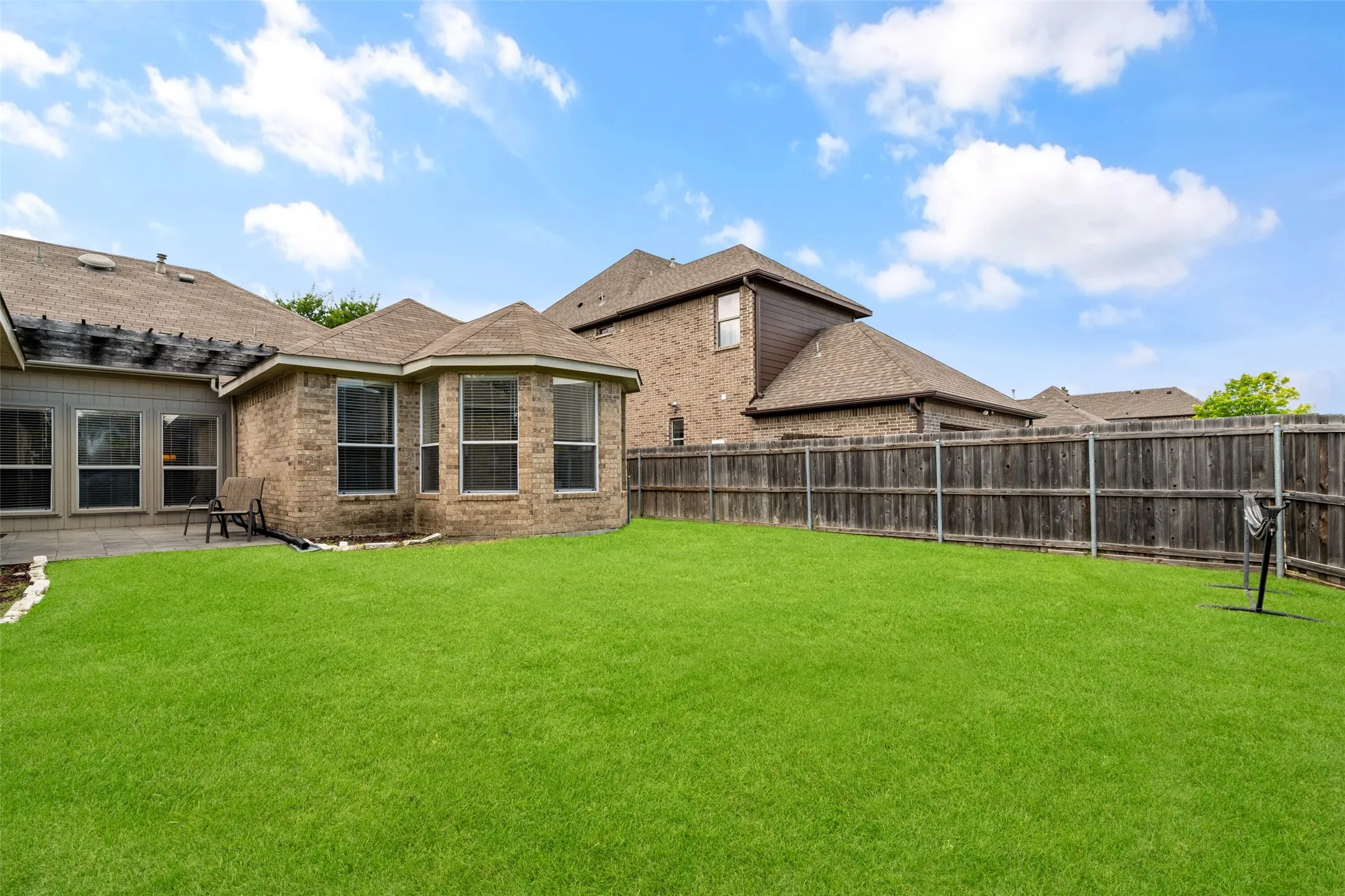 Single Family Residence For Rent in Dallas County , 7501 Caribbean Drive, Rowlett, Texas 75088, 3 Bedroom, 2 Bathroom, 2 Garage spaces, 2,123 Sqft, built in 1992, mls#21374171, Real Estate Agent in Rowlett, Homes For Rent in Dallas county, Homes For Rent in Rowlett, Realtor in Rowlett Texas, Real Estate Brokerage Independent Realty Texas, Luminita Cordes Realtor